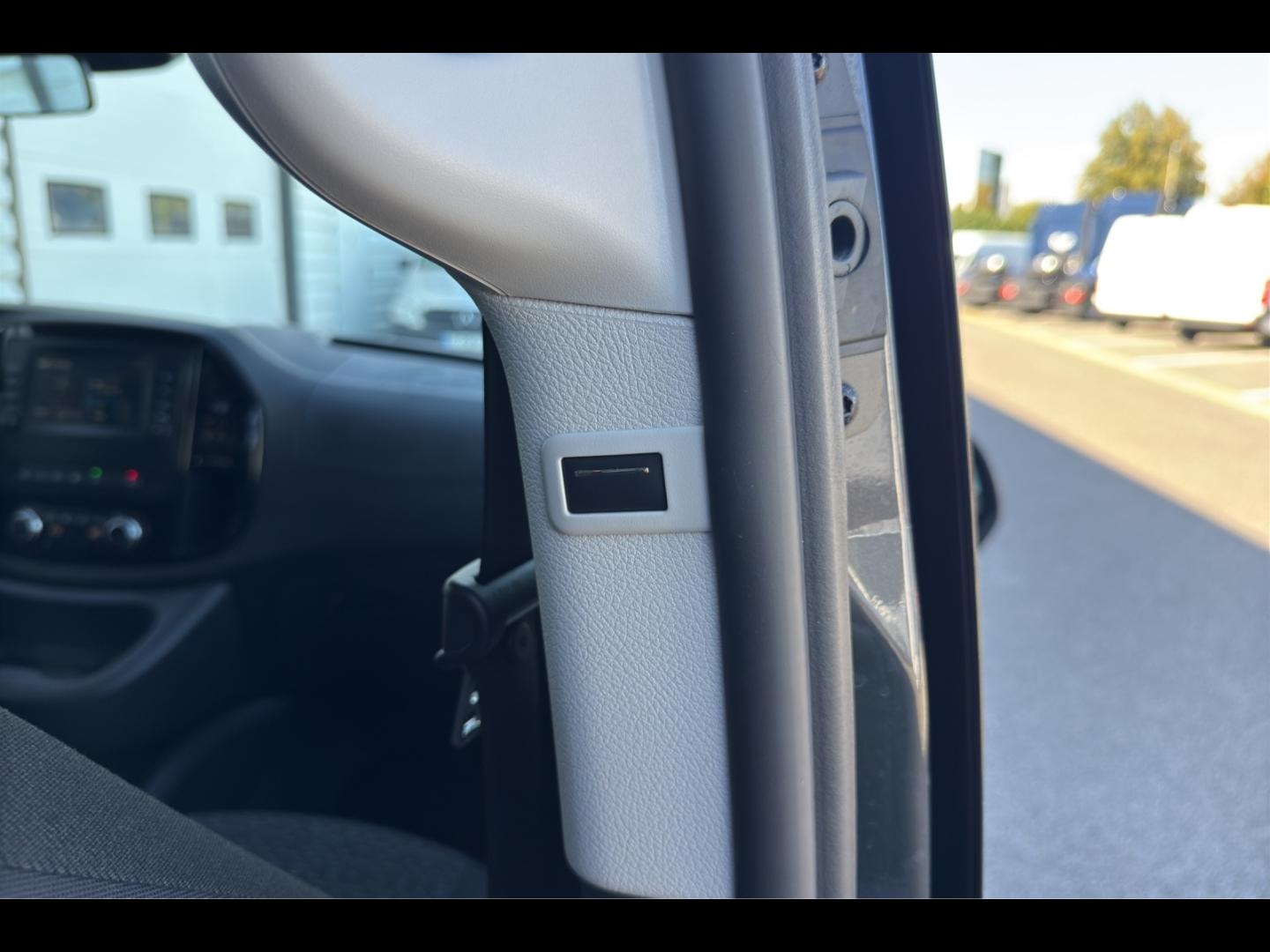 Image MERCEDES-BENZ Vito Fg 119 CDI Mixto Compact Pro Propulsion 9G-Tronic 4X4
