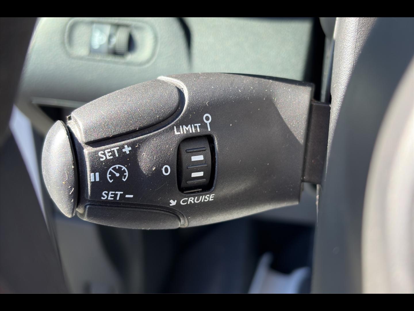 Image PEUGEOT Partner Standard 1.6 BlueHDi 100ch Premium