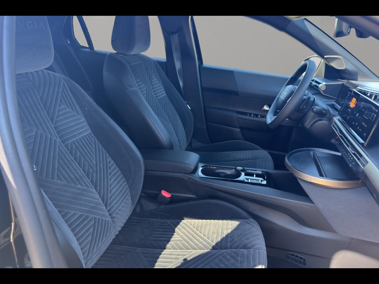 Image LANCIA Ypsilon 1.2 Ibrida 100ch LX eDCT6