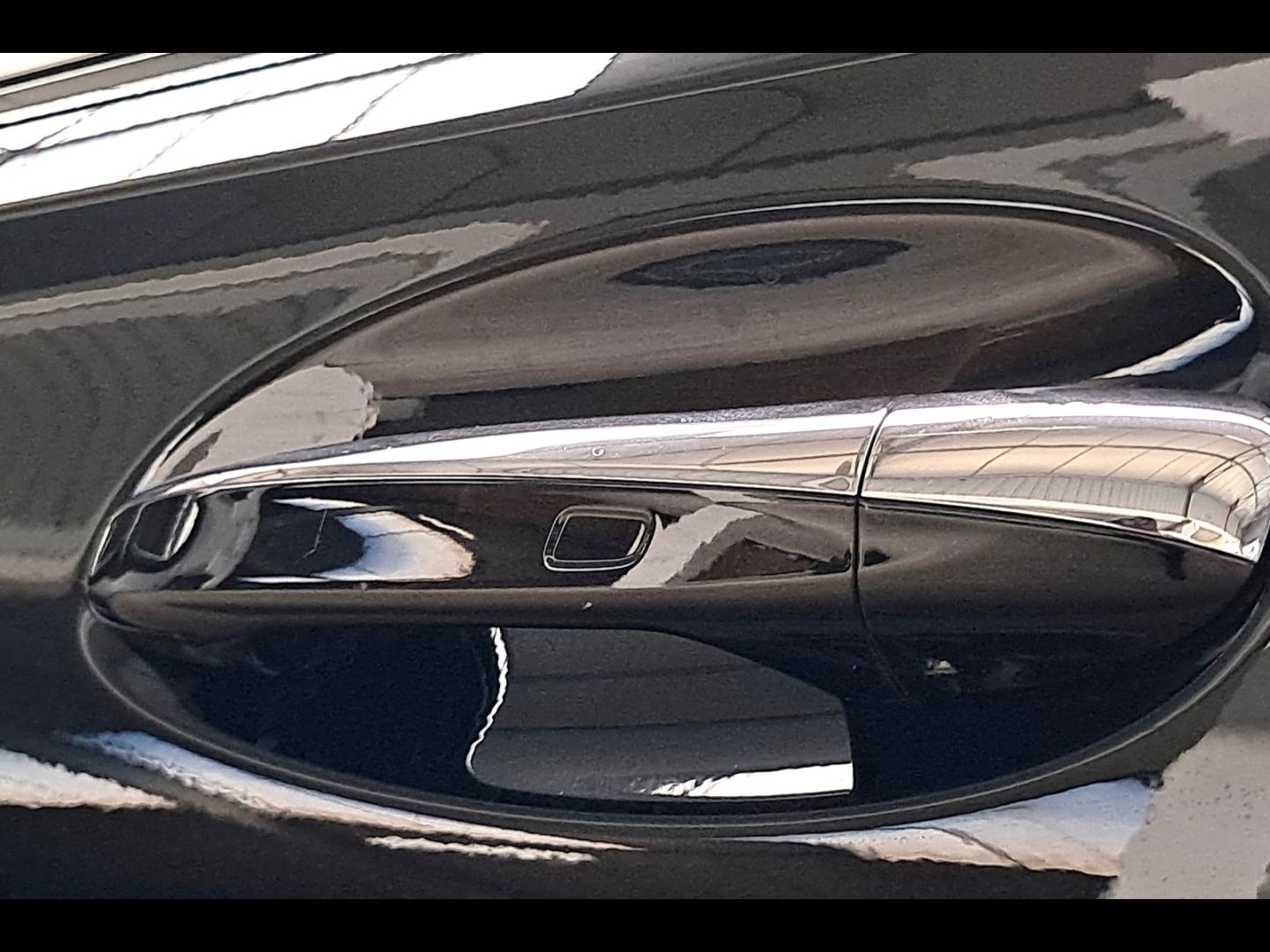 Image MERCEDES-BENZ Classe A 180 d 116ch AMG Line 8G-DCT