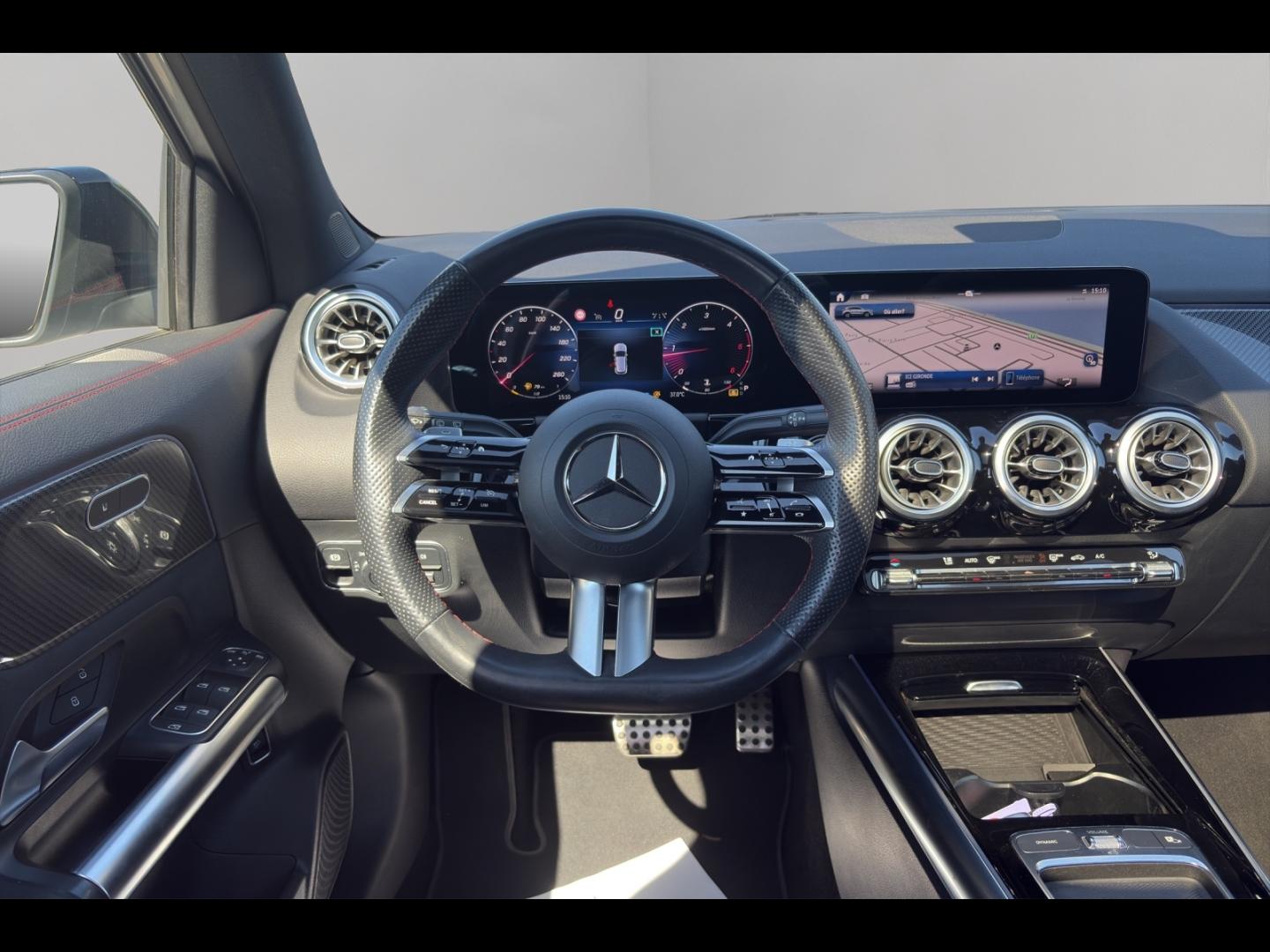 Image MERCEDES-BENZ GLA 200 d 150ch AMG Line 8G-DCT