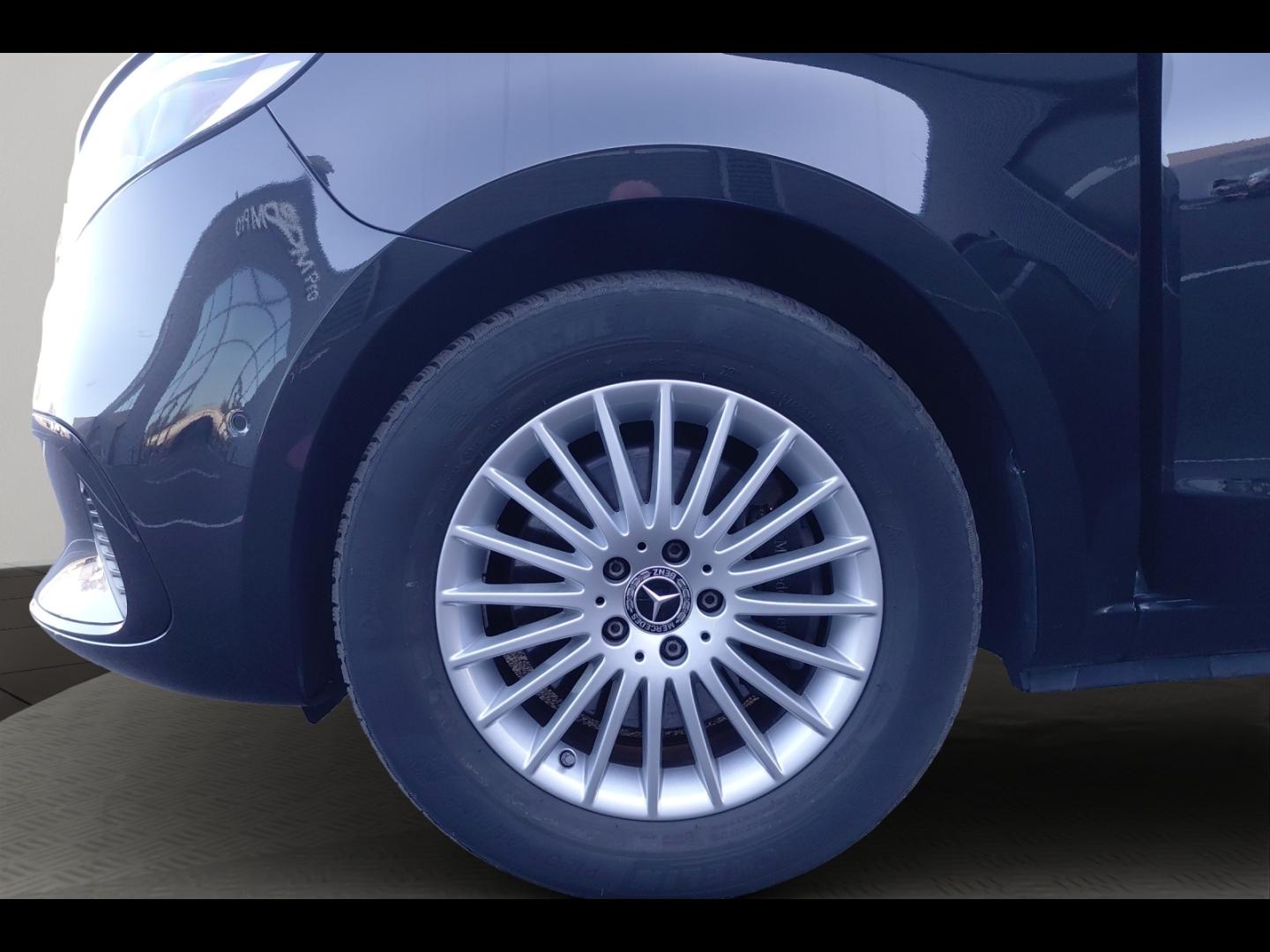 Image MERCEDES-BENZ Classe V 300 d Extra-Long Avantgarde 9G-Tronic