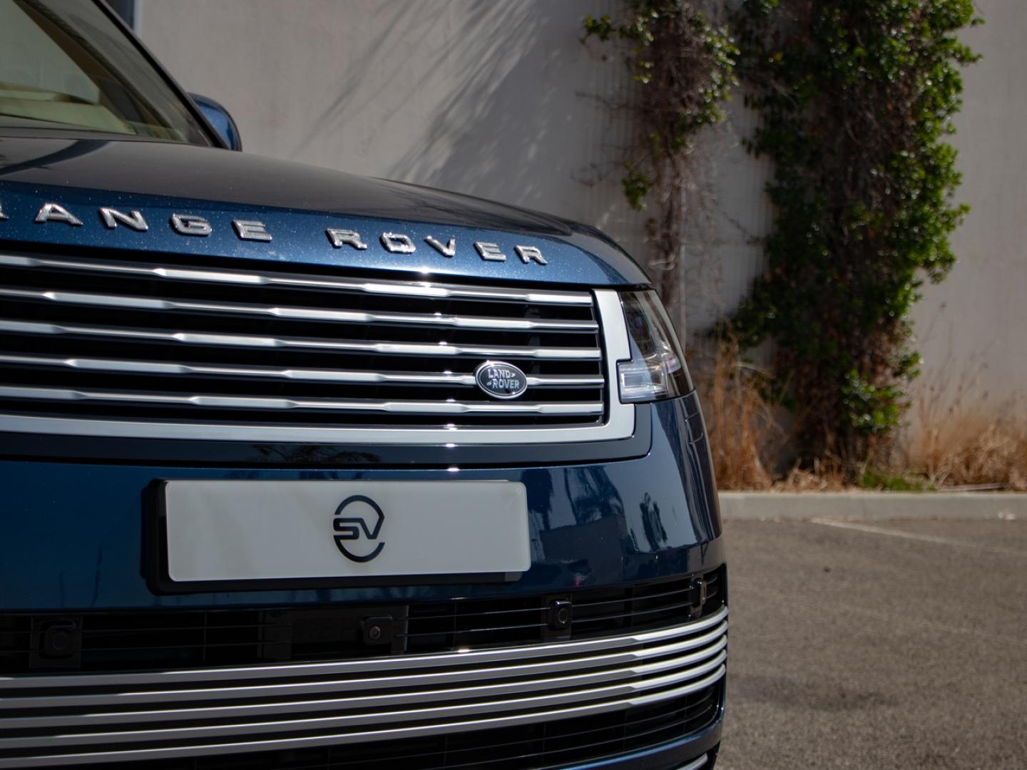 Image LAND-ROVER Range Rover 4.4 P615 615ch SV LWB