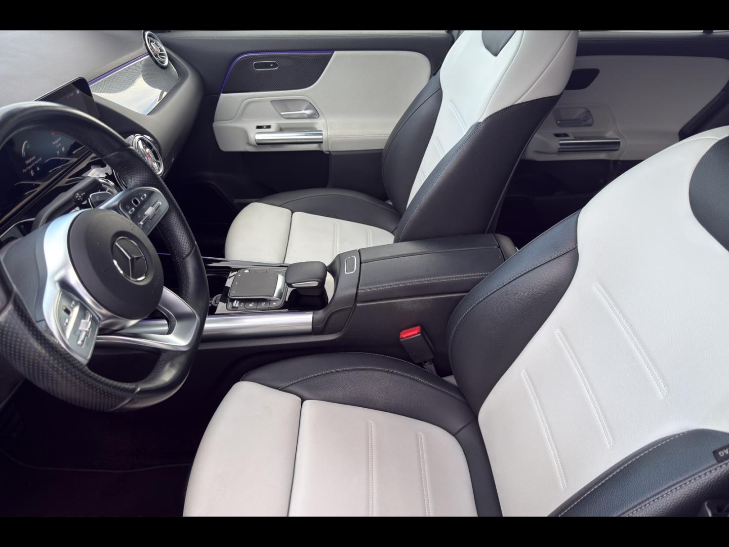 Image MERCEDES-BENZ GLA 200 d 150ch AMG Line 8G-DCT