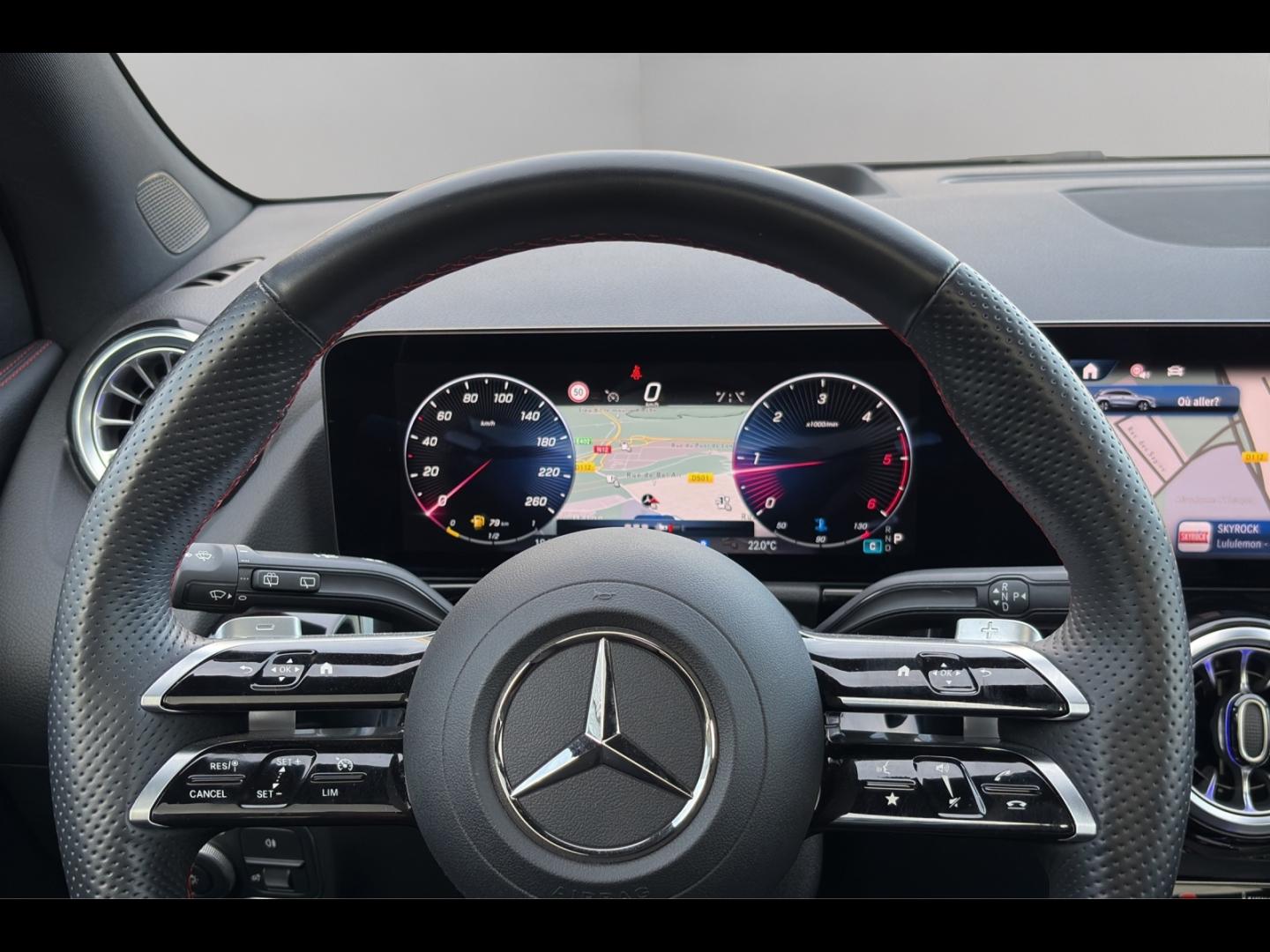 Image MERCEDES-BENZ GLA 200 d 150ch AMG Line 8G-DCT