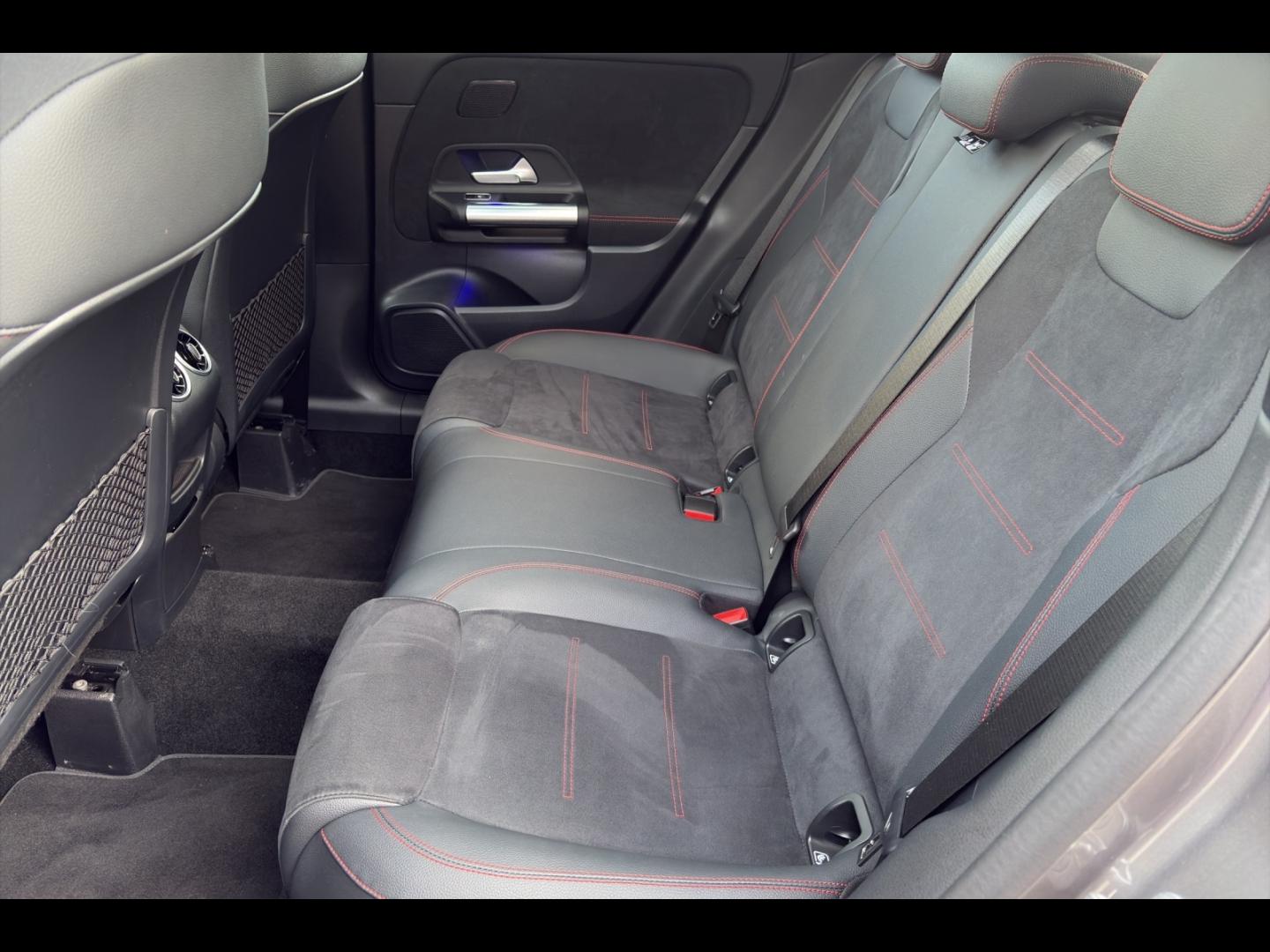 Image MERCEDES-BENZ GLA 200 d 150ch AMG Line 8G-DCT