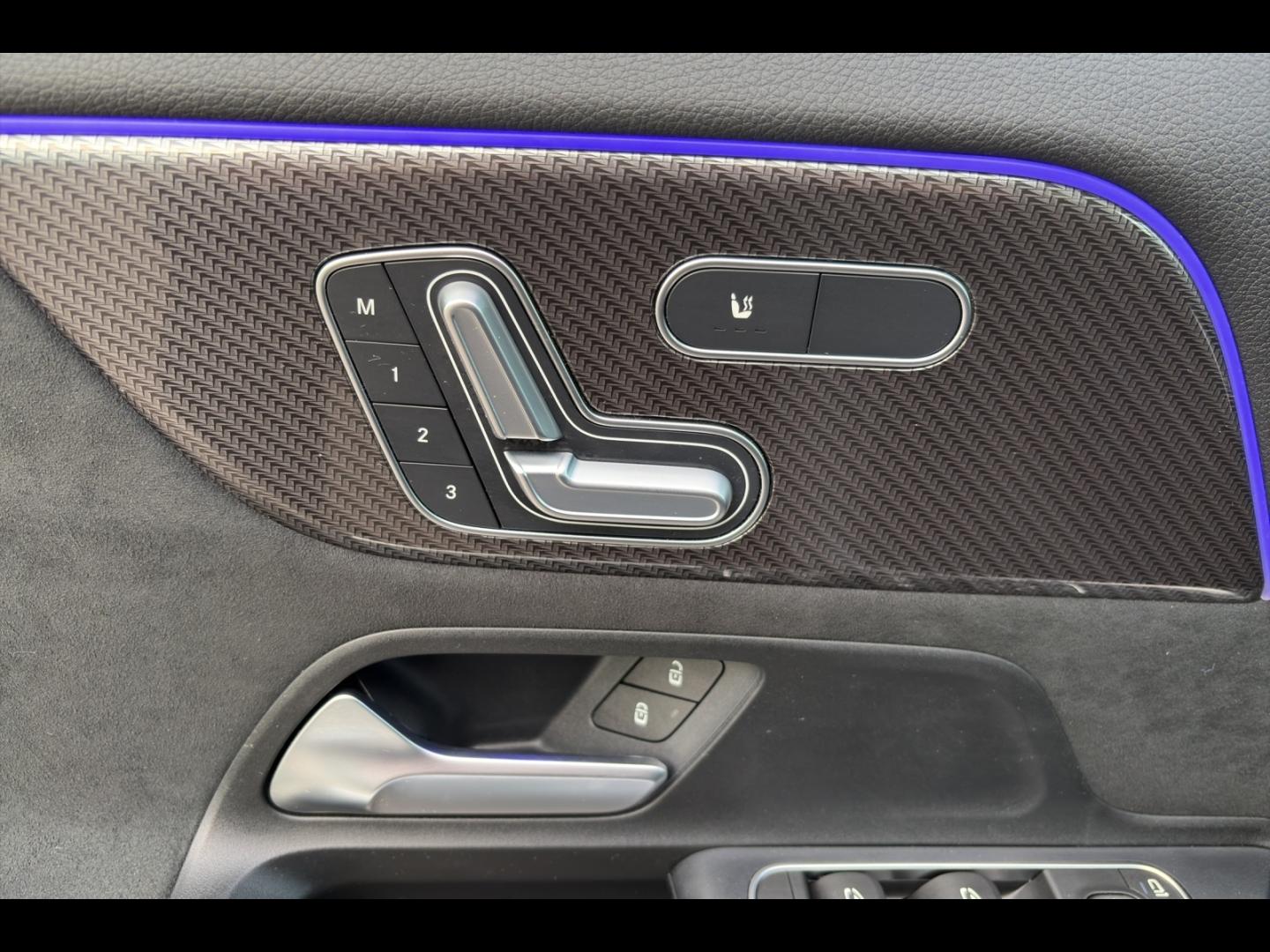 Image MERCEDES-BENZ GLA 200 d 150ch AMG Line 8G-DCT