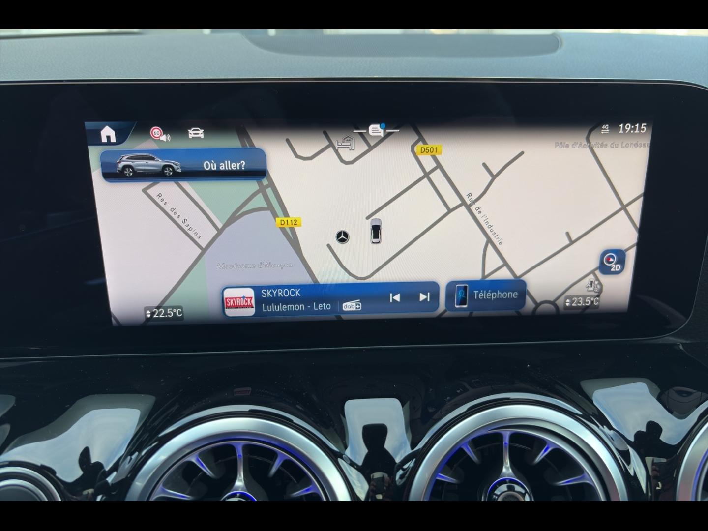 Image MERCEDES-BENZ GLA 200 d 150ch AMG Line 8G-DCT