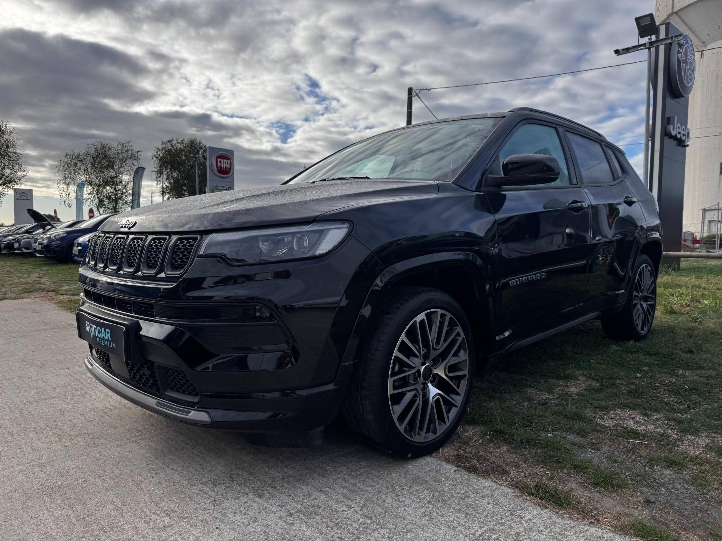 Photo JEEP Compass 1.5 Turbo T4 130ch MHEV Summit 4x2 BVR7