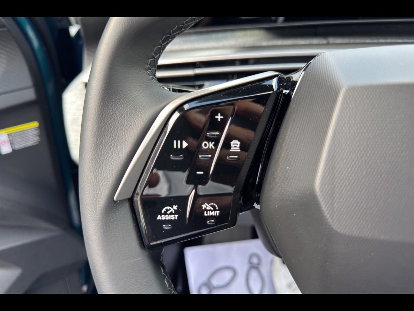 Image PEUGEOT 5008 Hybrid 145ch Allure e-DCS6