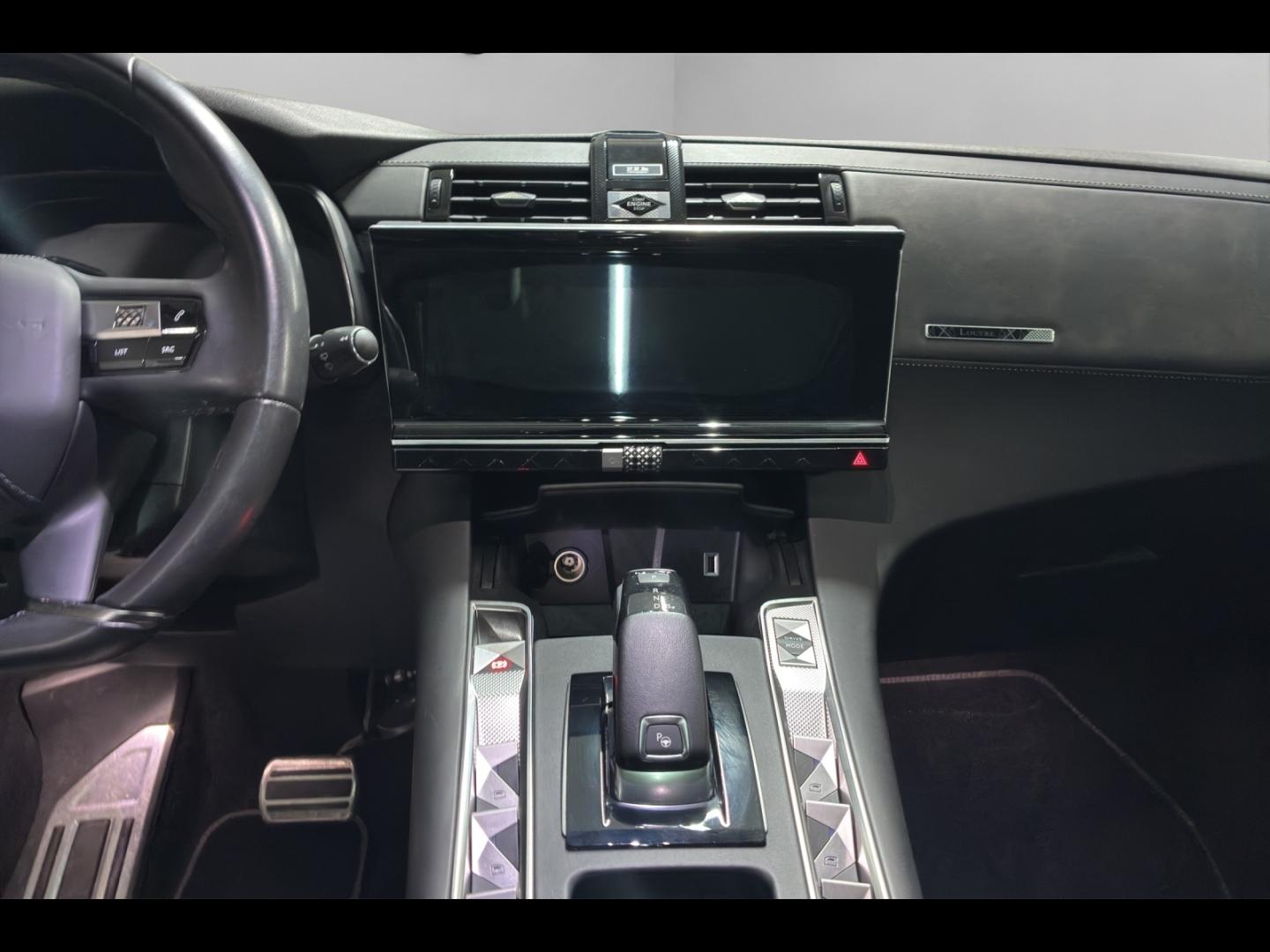Image DS DS 7 Crossback E-TENSE 225ch Louvre