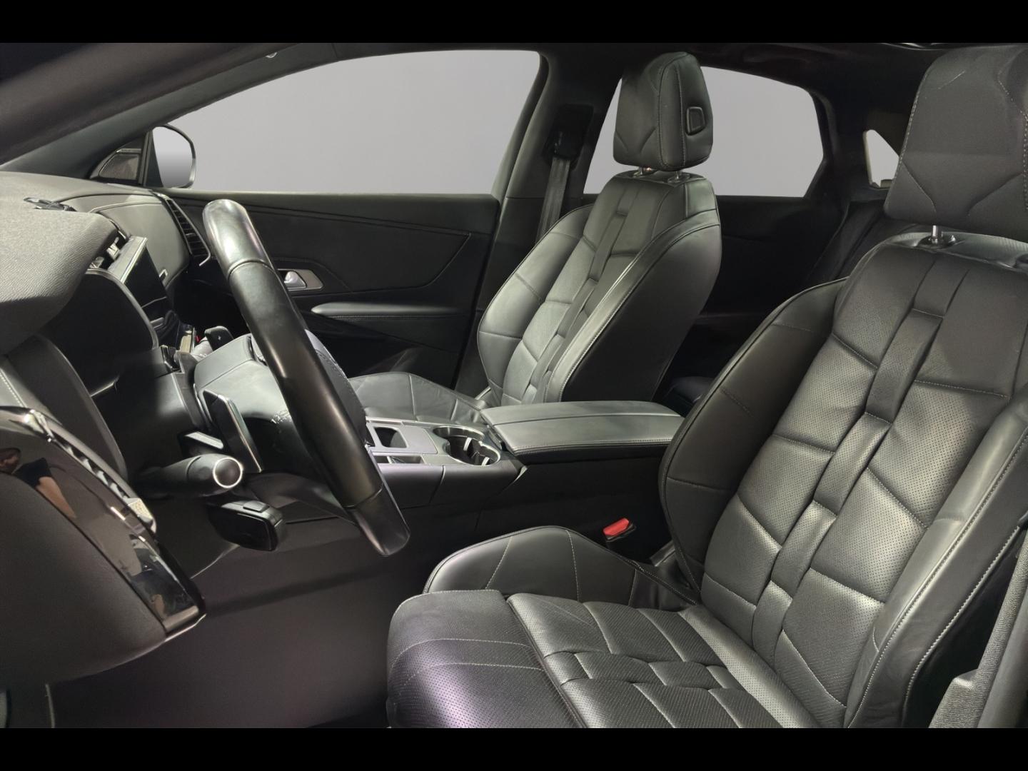 Image DS DS 7 Crossback E-TENSE 225ch Louvre