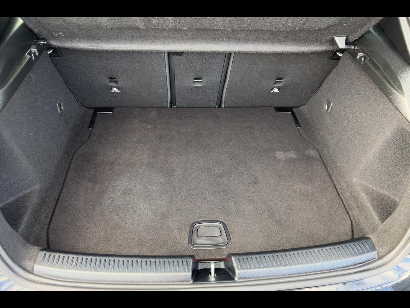 Image MERCEDES-BENZ Classe A 180 d 116ch Progressive Line 8G-DCT