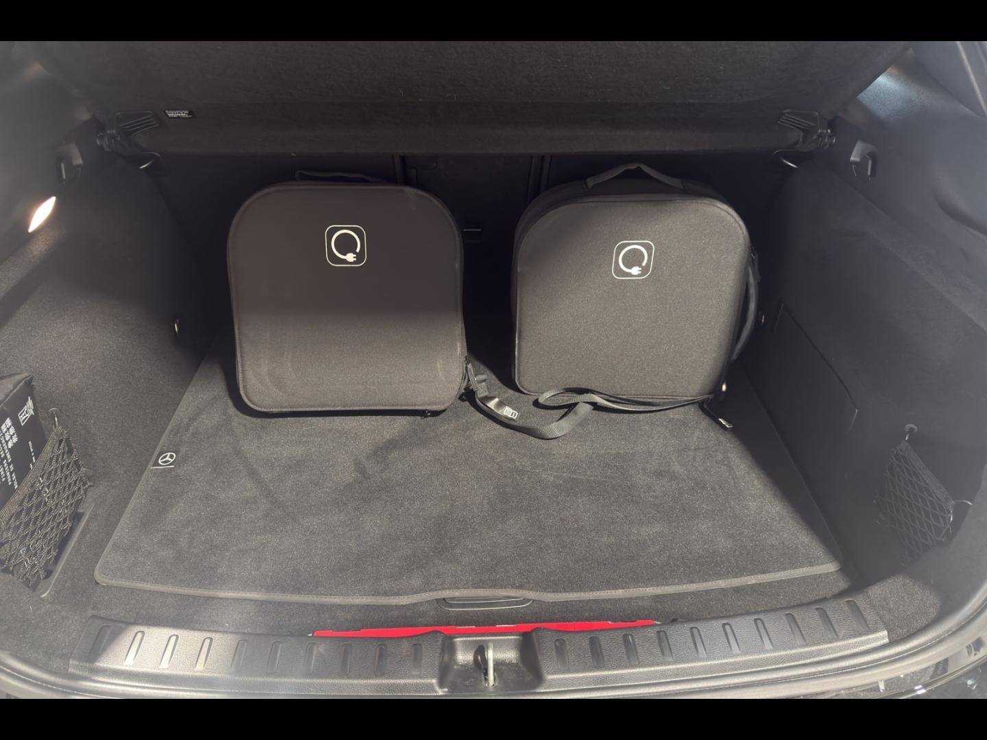 Image MERCEDES-BENZ GLA 250 e Hybrid EQ 218ch AMG Line 8G-DCT