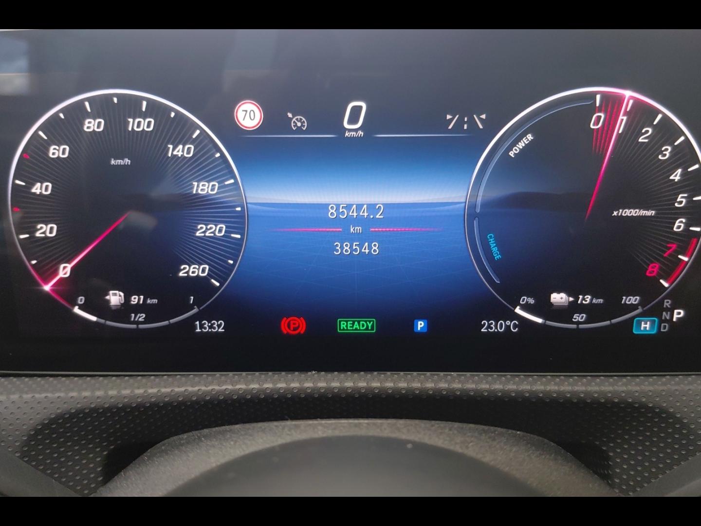Image MERCEDES-BENZ Classe A 250 e 163+109ch AMG Line 8G-DCT