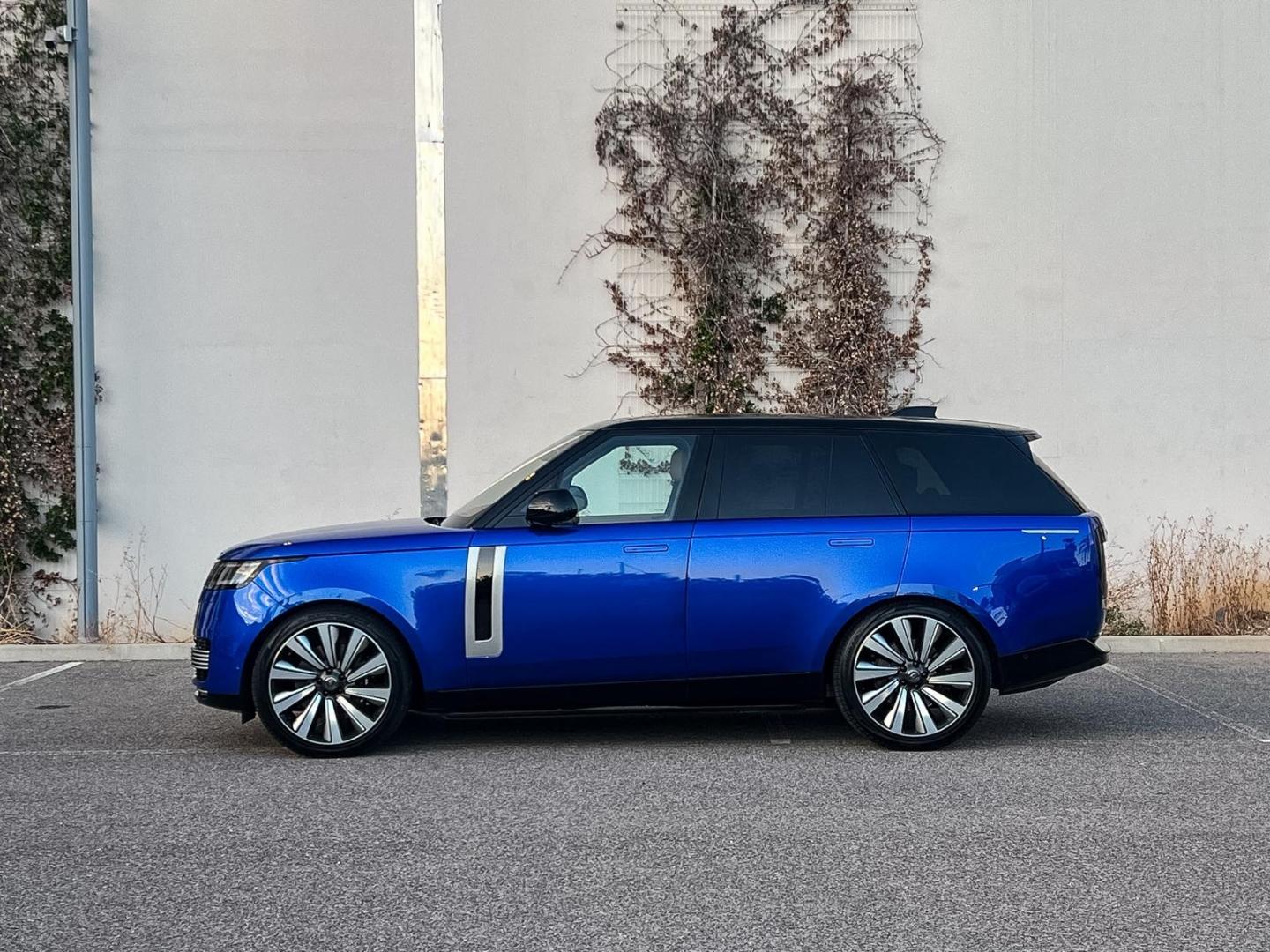 Image LAND-ROVER Range Rover 4.4 P615 615ch SV SWB