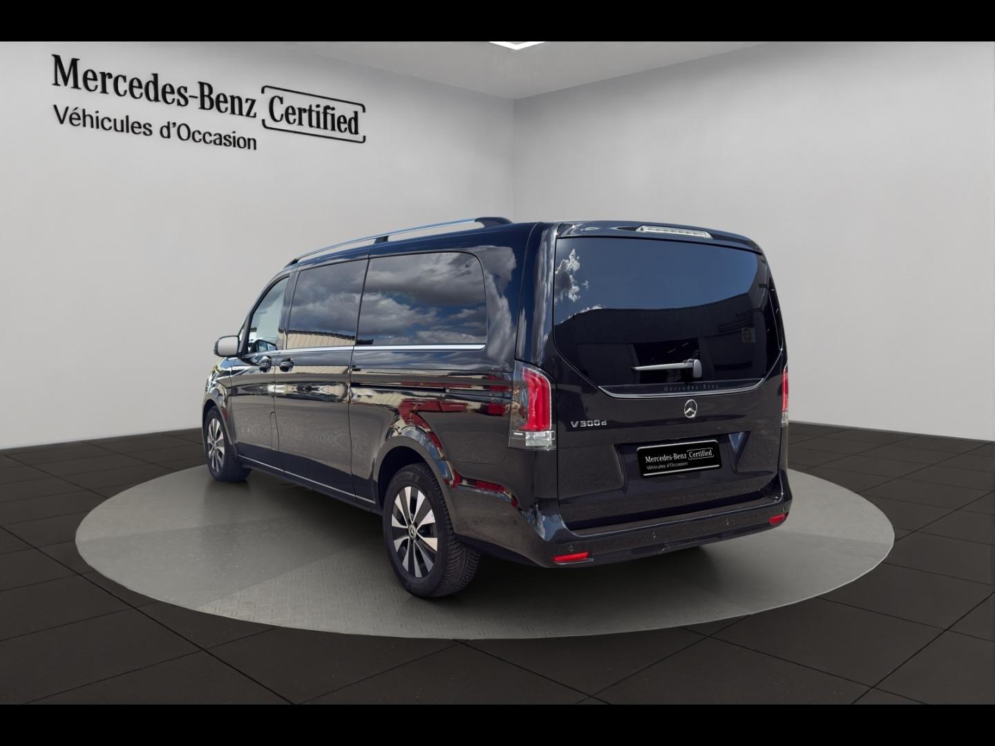 Image MERCEDES-BENZ Classe V 300 d Extra-Long Avantgarde 9G-Tronic
