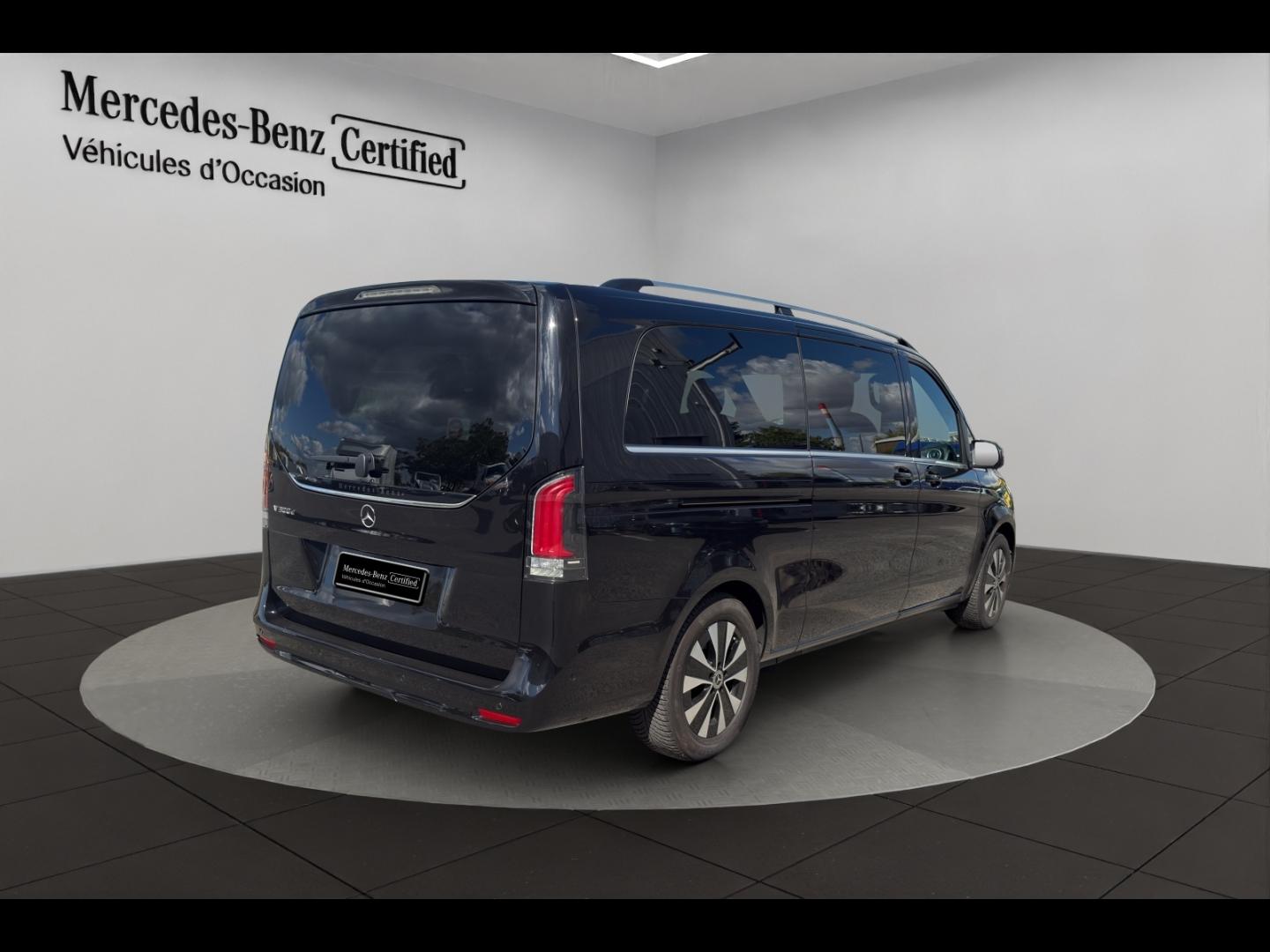 Image MERCEDES-BENZ Classe V 300 d Extra-Long Avantgarde 9G-Tronic