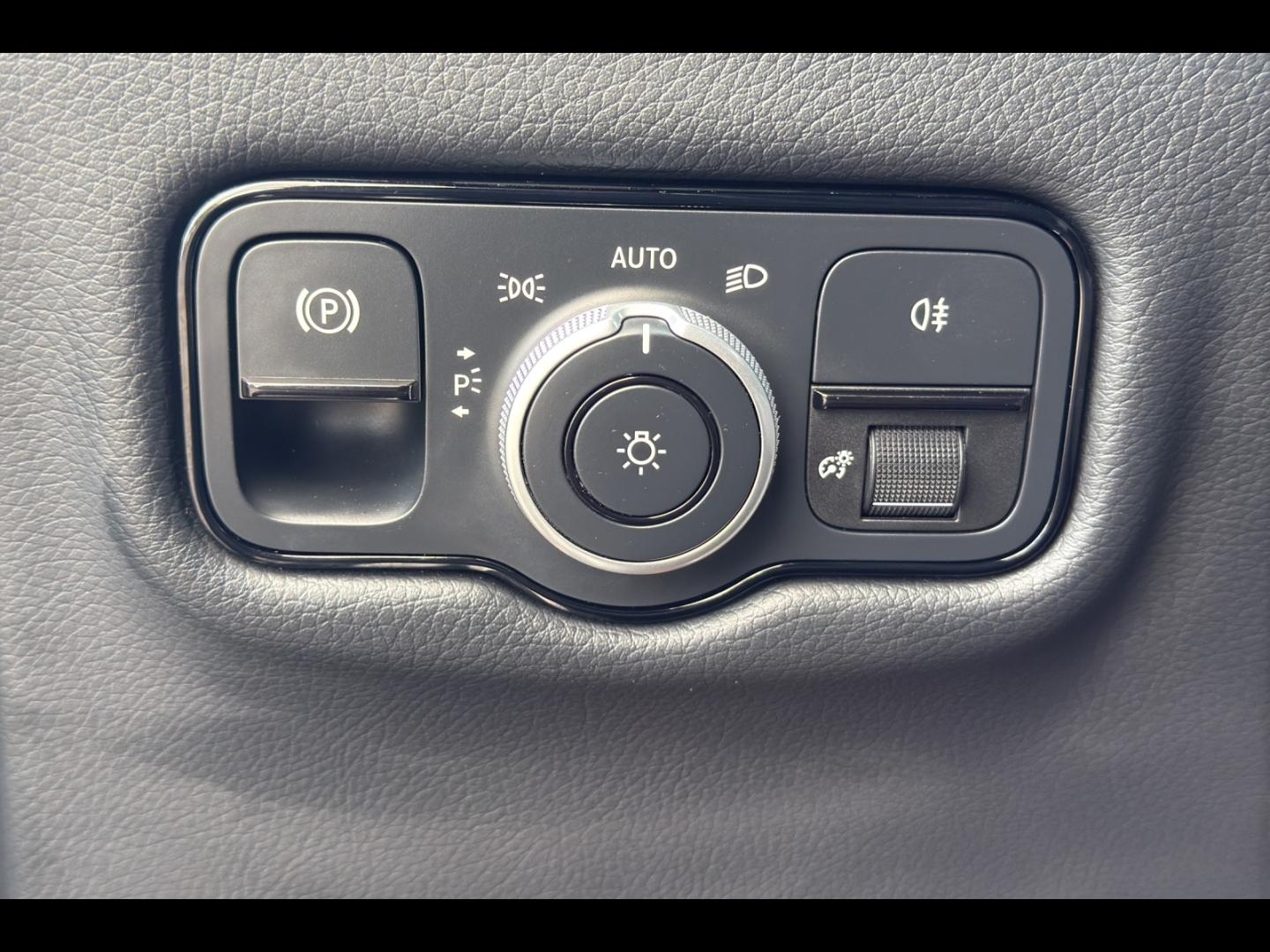 Image MERCEDES-BENZ Classe V 300 d Extra-Long Avantgarde 9G-Tronic
