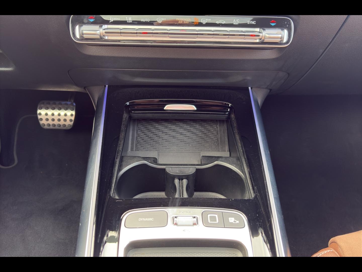 Image MERCEDES-BENZ GLA 200 d 150ch AMG Line 8G-DCT