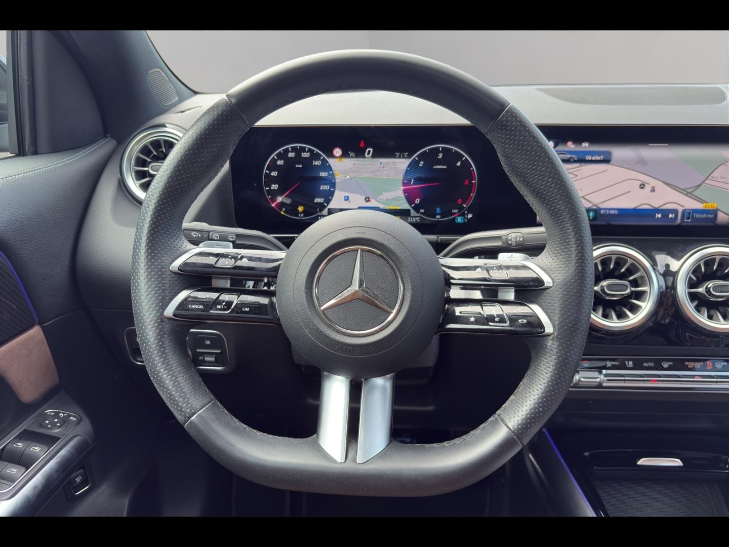 Image MERCEDES-BENZ GLA 200 d 150ch AMG Line 8G-DCT