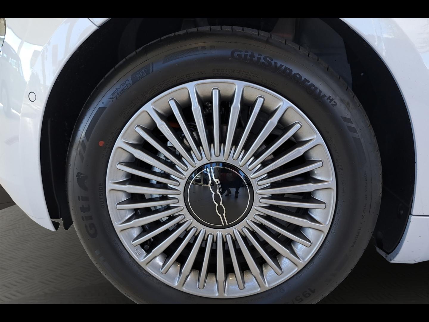 Image FIAT 500C e 95ch 23,8kWh Icône