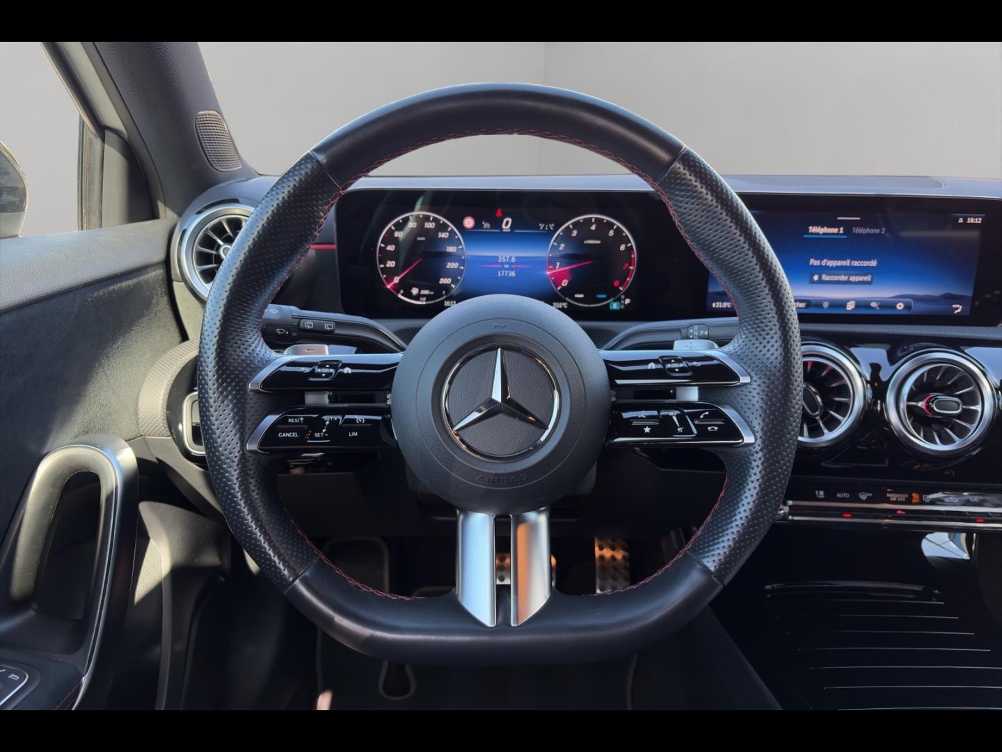 Image MERCEDES-BENZ Classe A 180 136ch AMG Line 7G-DCT