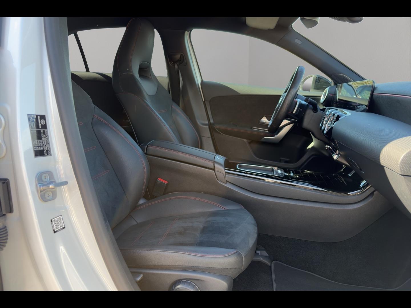 Image MERCEDES-BENZ Classe A 180 136ch AMG Line 7G-DCT