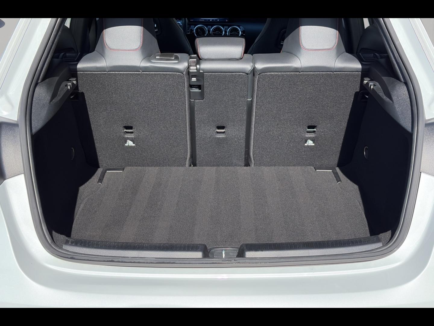 Image MERCEDES-BENZ Classe A 180 136ch AMG Line 7G-DCT