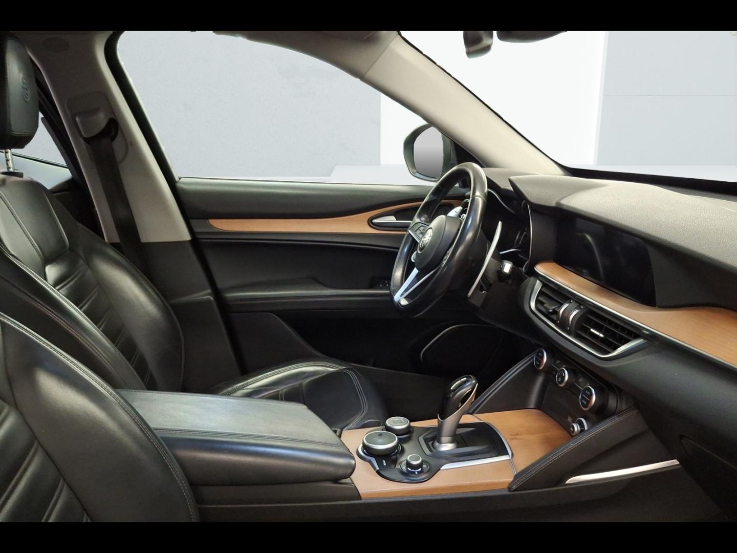 Image ALFA ROMEO Stelvio 2.2 Diesel 210ch Lusso Q4 AT8