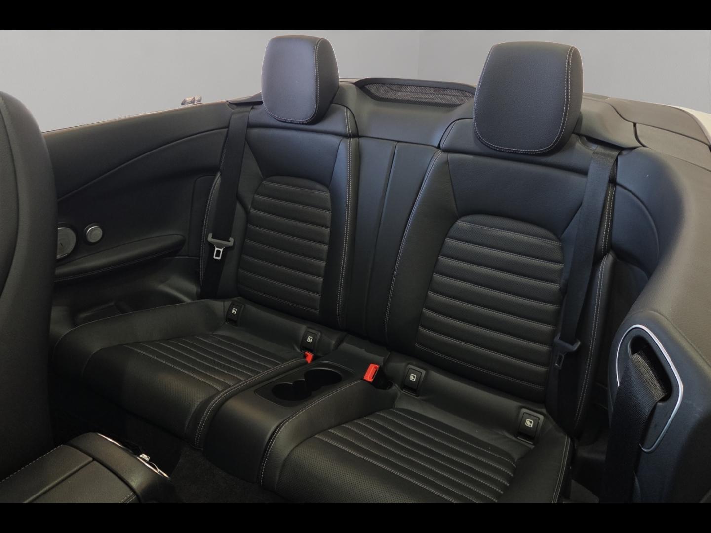 Image MERCEDES-BENZ Classe C Cabriolet 200 184ch AMG Line 9G Tronic