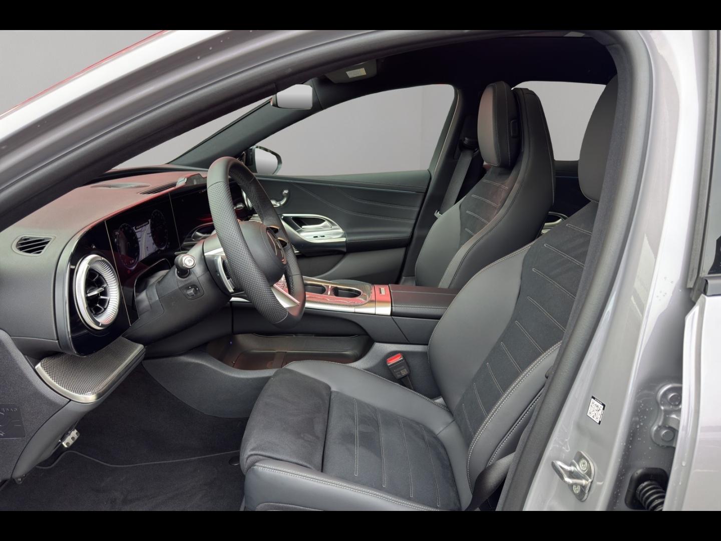 Image MERCEDES-BENZ Classe C 400 489ch 94,5kWh AMG Line 4Matic