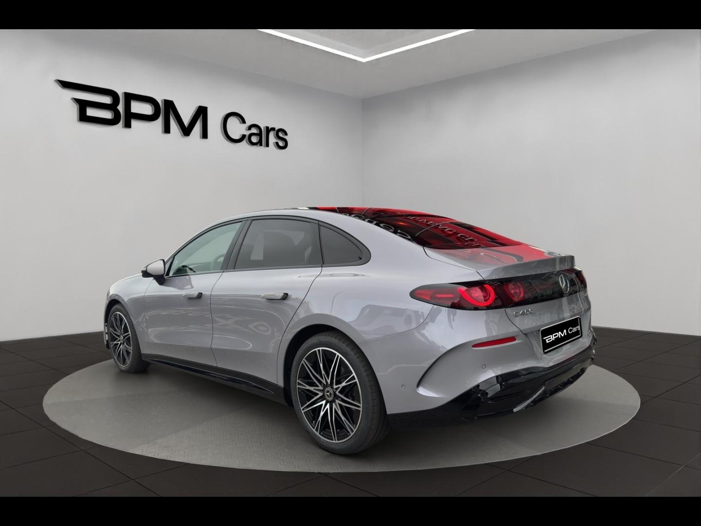 Image MERCEDES-BENZ Classe C 400 489ch 94,5kWh AMG Line 4Matic