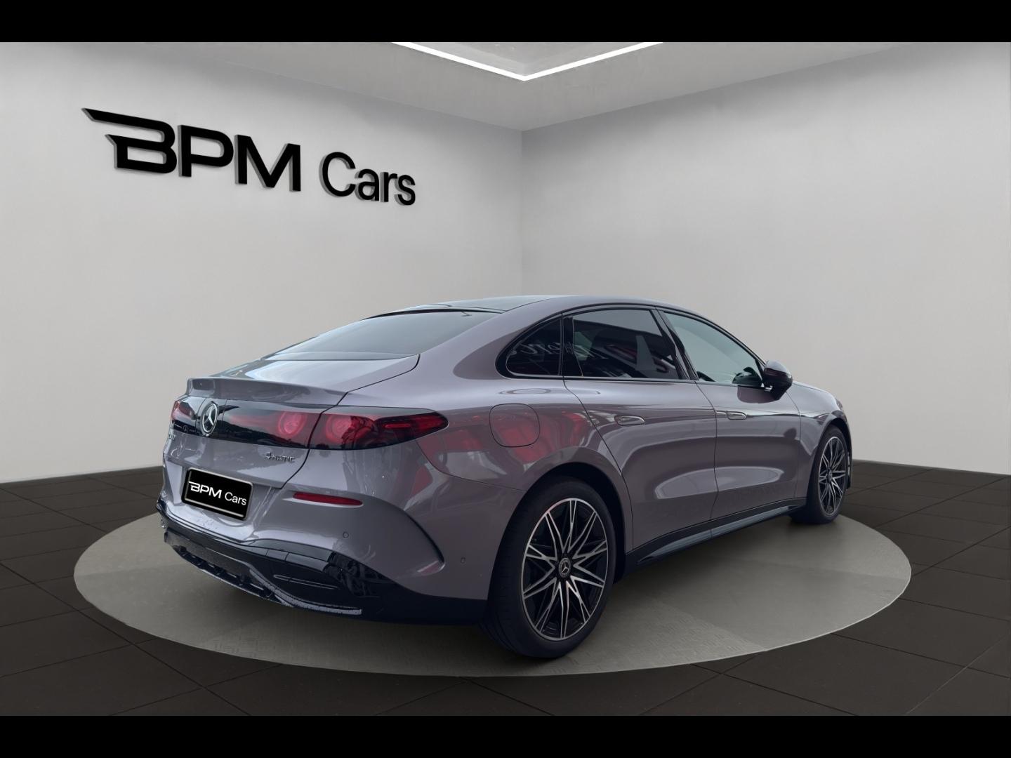 Image MERCEDES-BENZ Classe C 400 489ch 94,5kWh AMG Line 4Matic