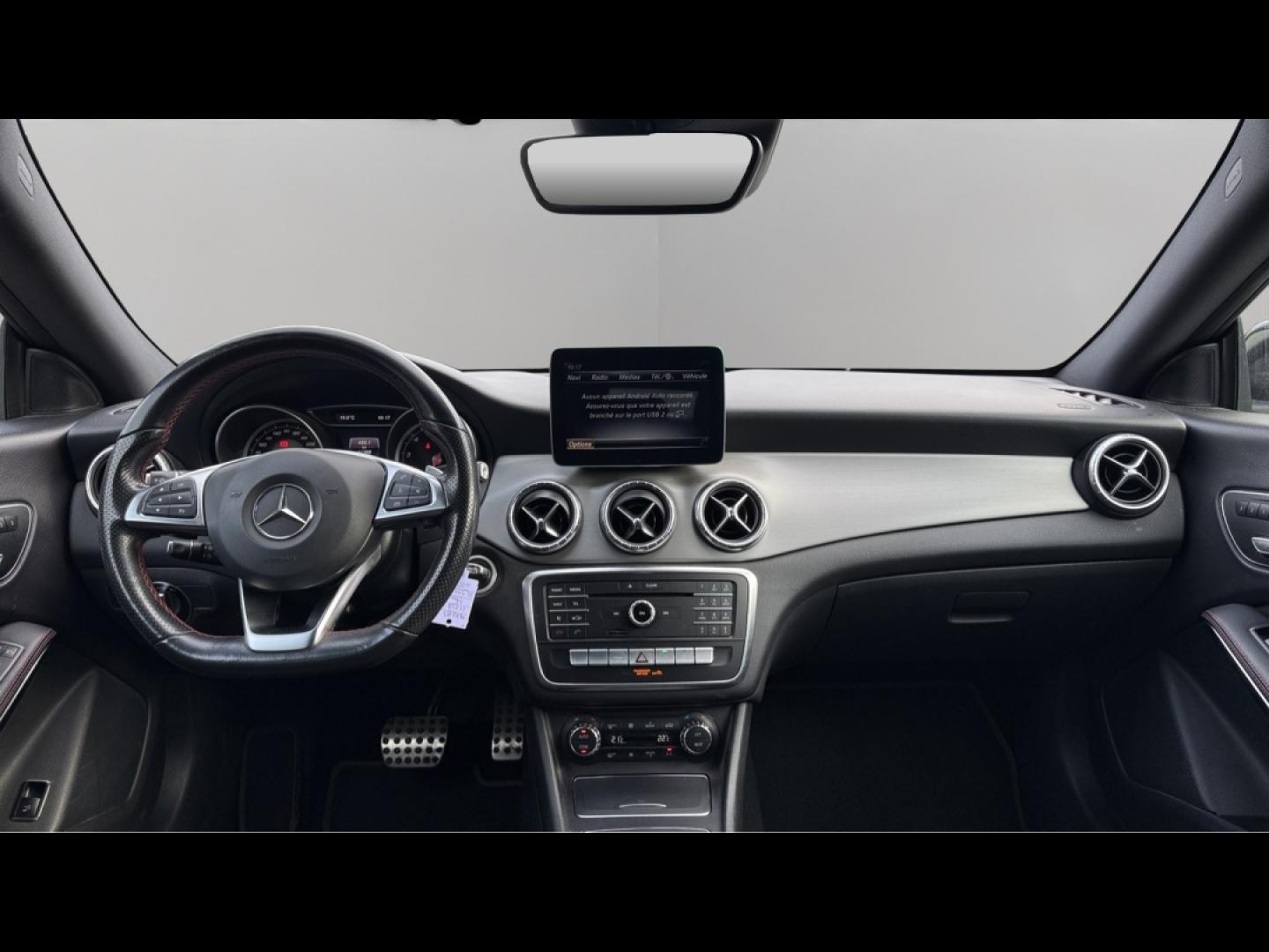 Image MERCEDES-BENZ CLA Shooting Brake 200 Fascination 7G-DCT Euro6d-T