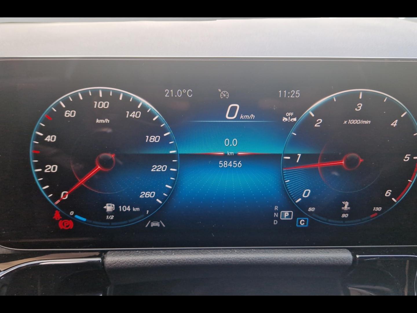 Image MERCEDES-BENZ GLA 200 d 150ch AMG Line 8G-DCT