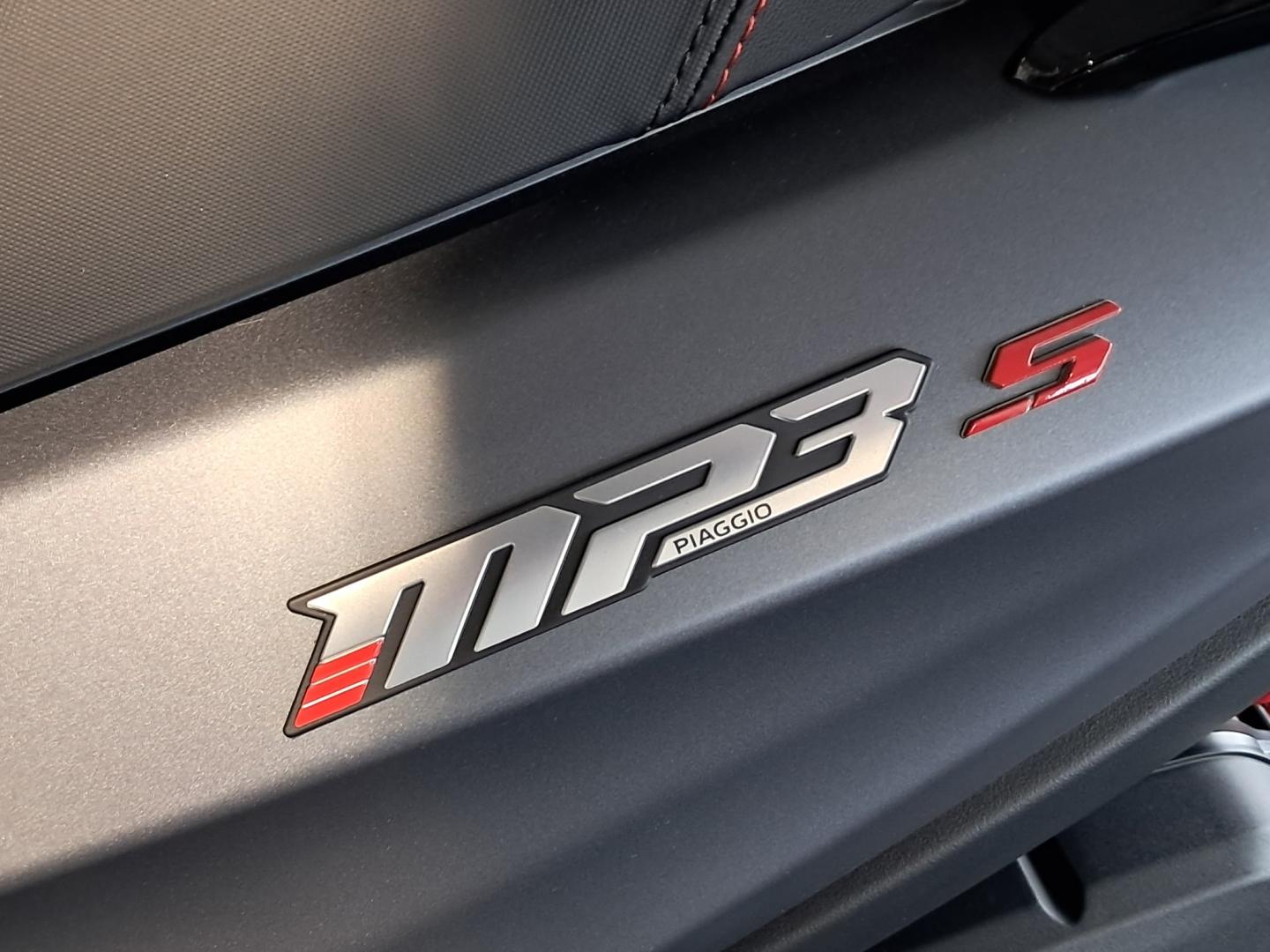 Image PIAGGIO MP3 MP3 400 HPE Sport