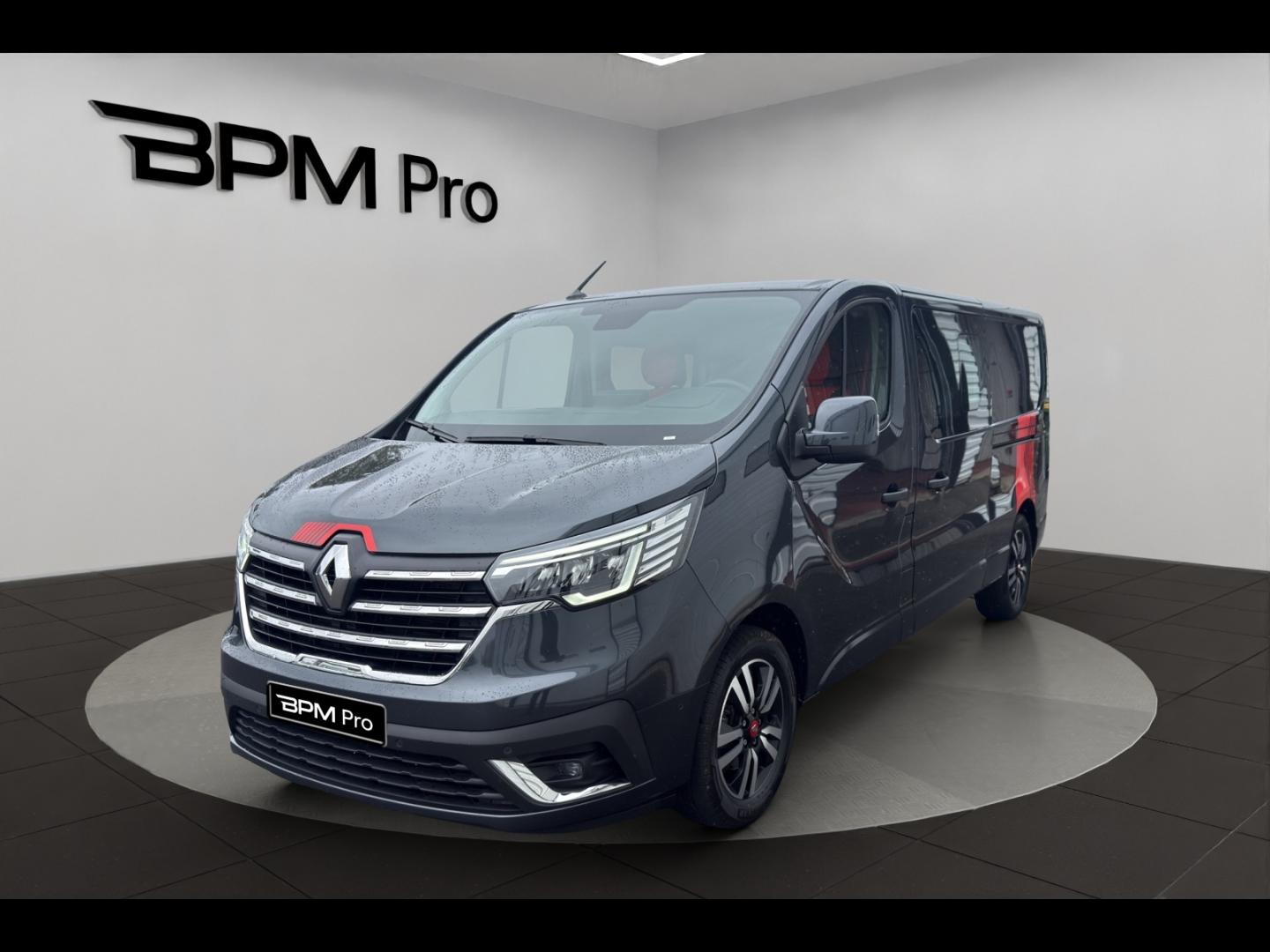Photo RENAULT Trafic Fg L2H1 3T 2.0 Blue dCi 150ch Cabine Approfondie RED EDITION EDC