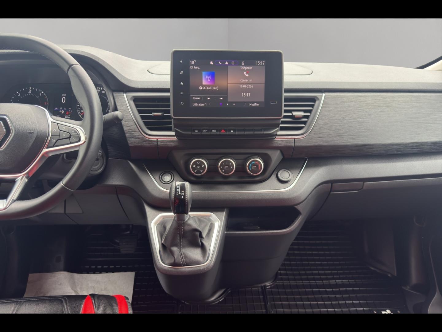 Image RENAULT Trafic Fg L2H1 3T 2.0 Blue dCi 150ch Cabine Approfondie RED EDITION EDC
