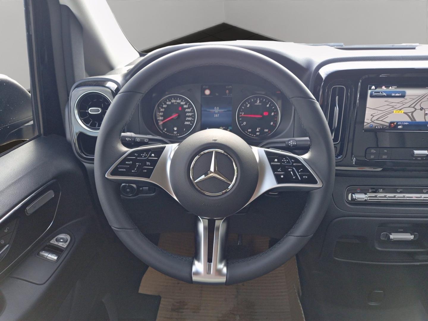 Image MERCEDES-BENZ Vito Tourer 116 CDI Long Select 9 Places