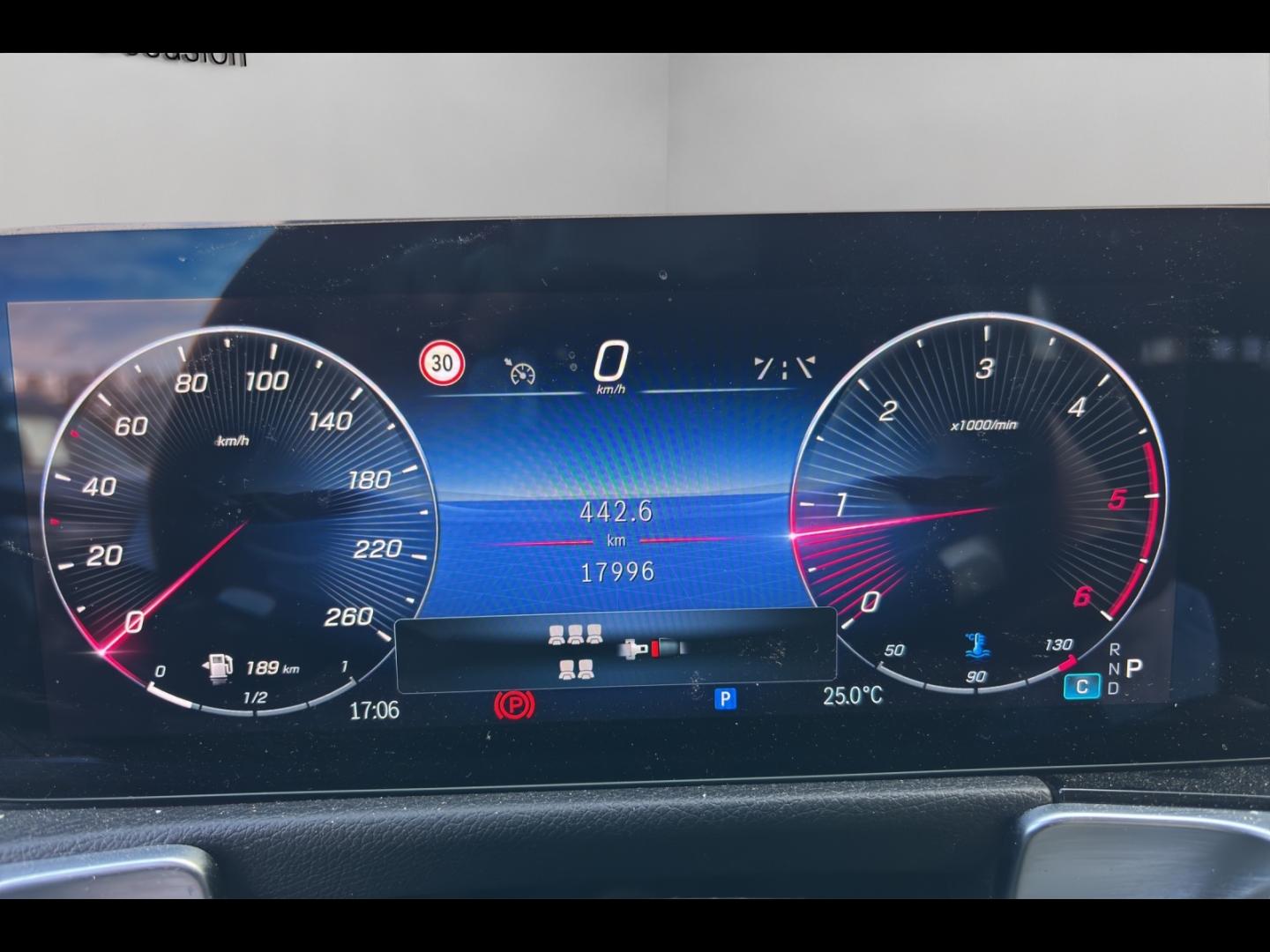Image MERCEDES-BENZ GLB 200 d 150ch AMG Line 8G-DCT