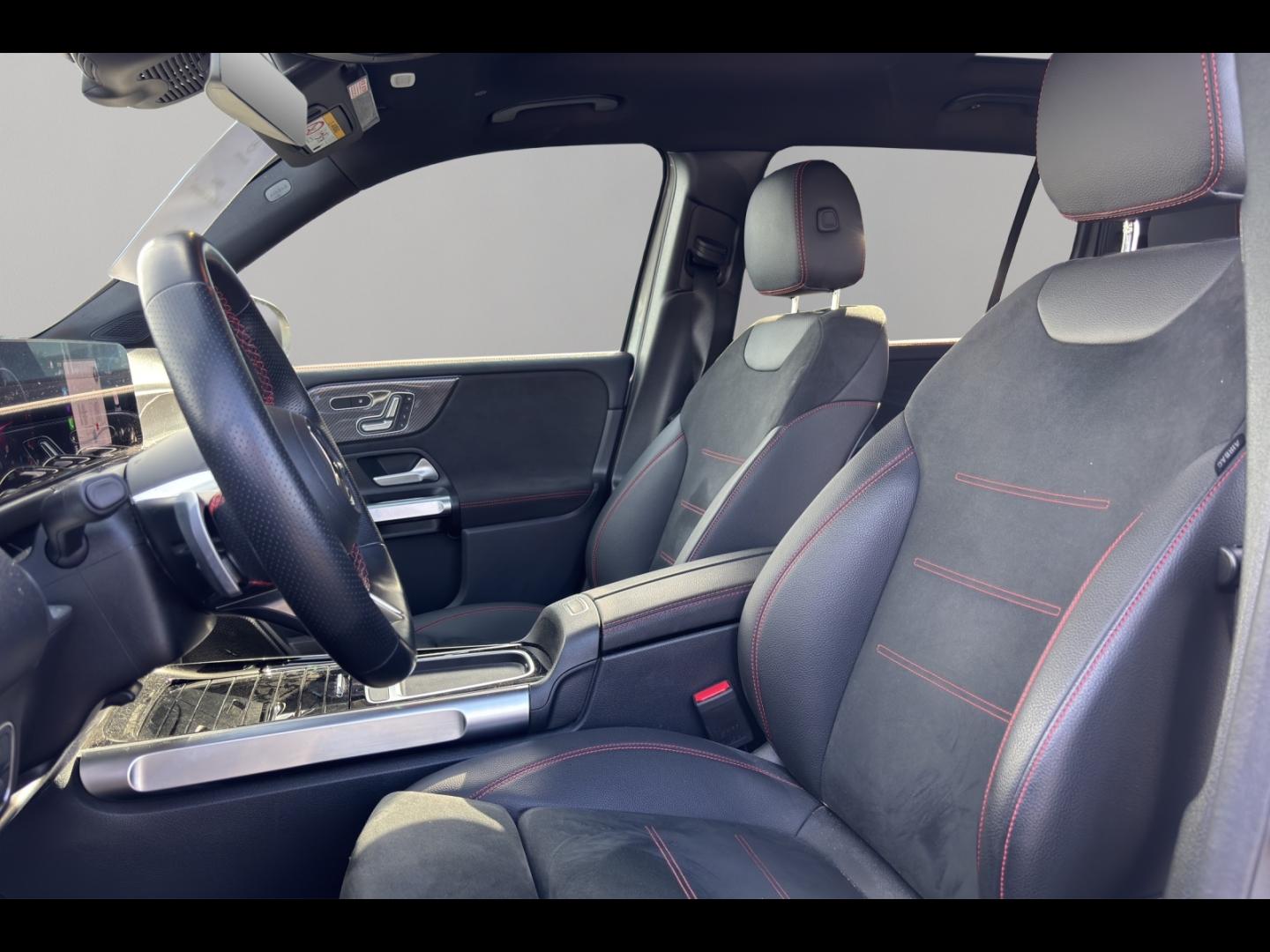 Image MERCEDES-BENZ GLB 200 d 150ch AMG Line 8G-DCT