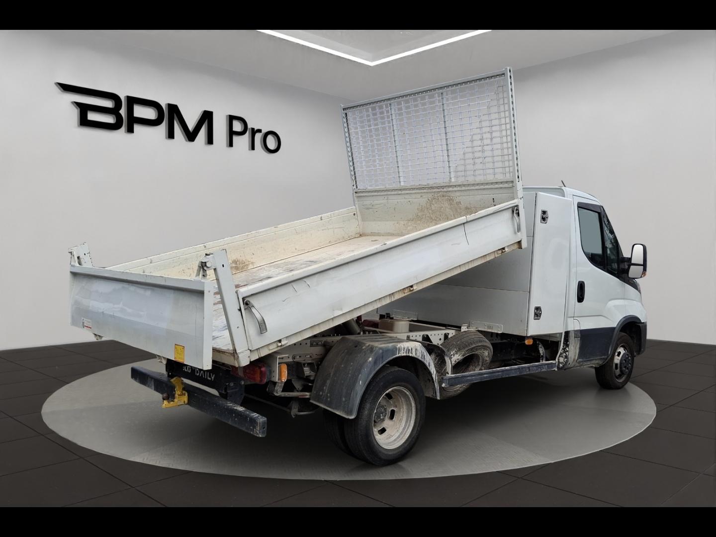 Image IVECO Daily CCb 35C16H empattement 3750 3.0 Tor Benne 2.90 et coffre