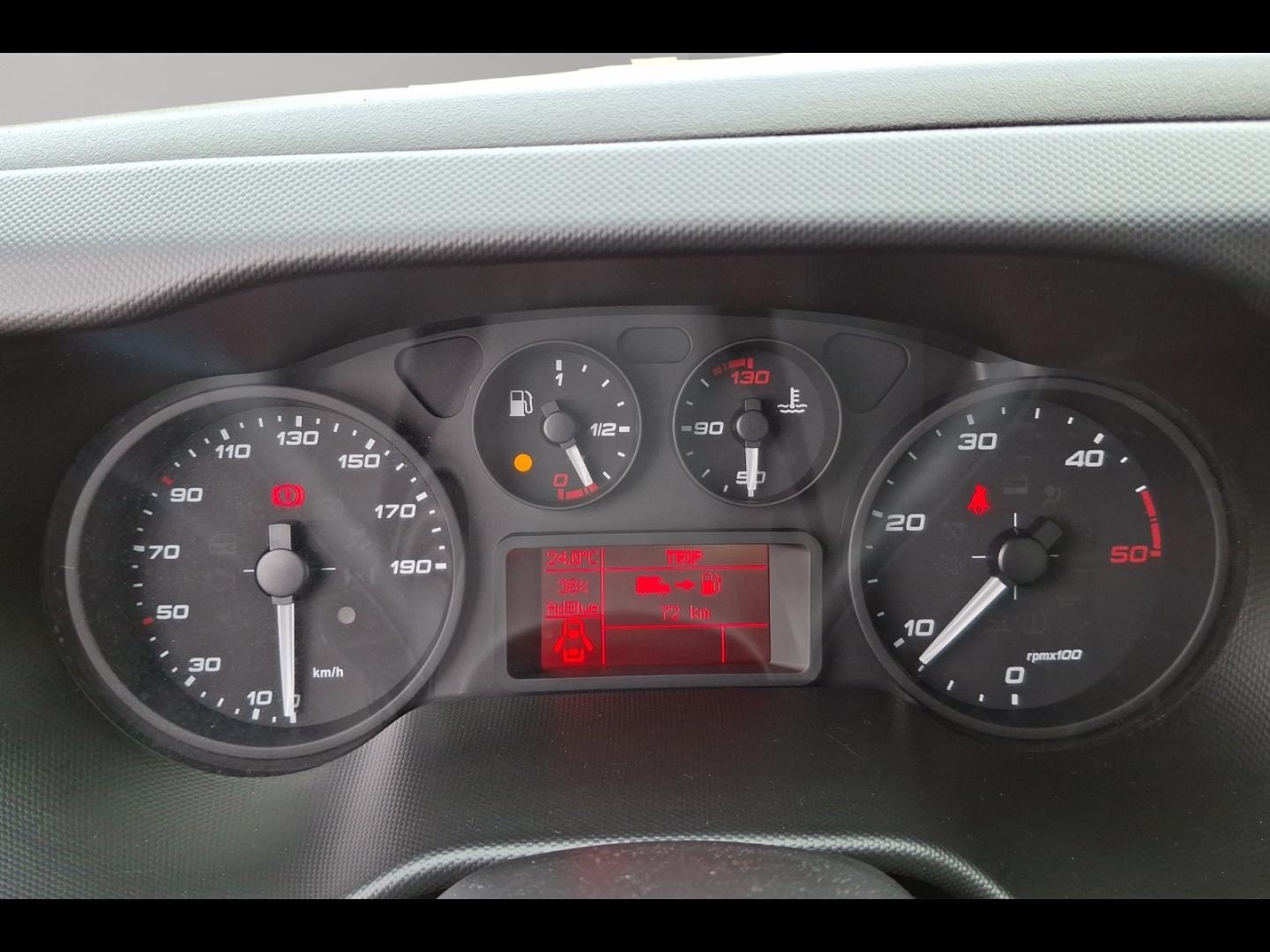 Image IVECO Daily CCb 35C16H empattement 3450 3.0 Tor Benne 3.30 sans coffre