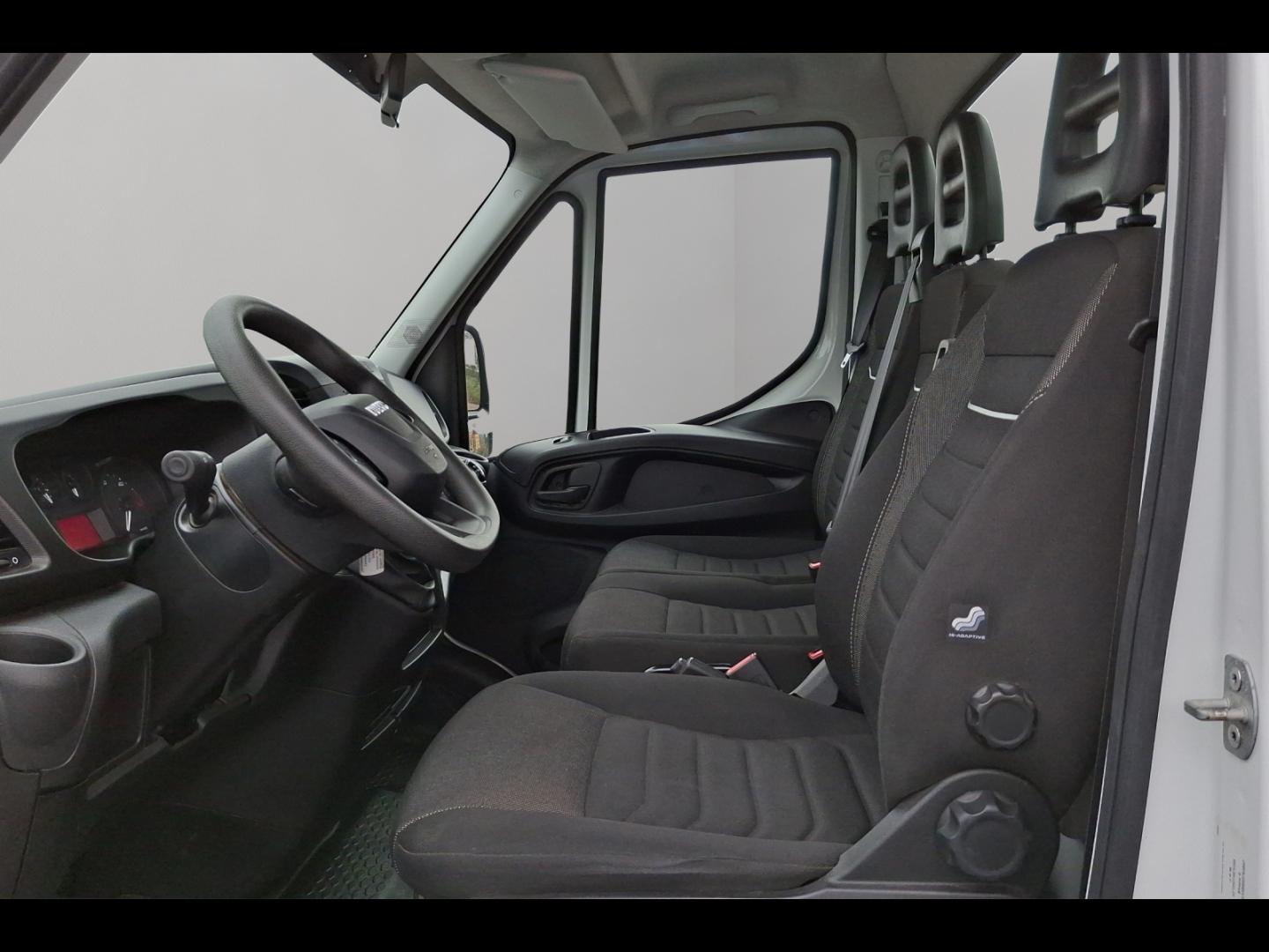 Image IVECO Daily CCb 35C16H empattement 3450 3.0 Tor Benne 3.30 sans coffre