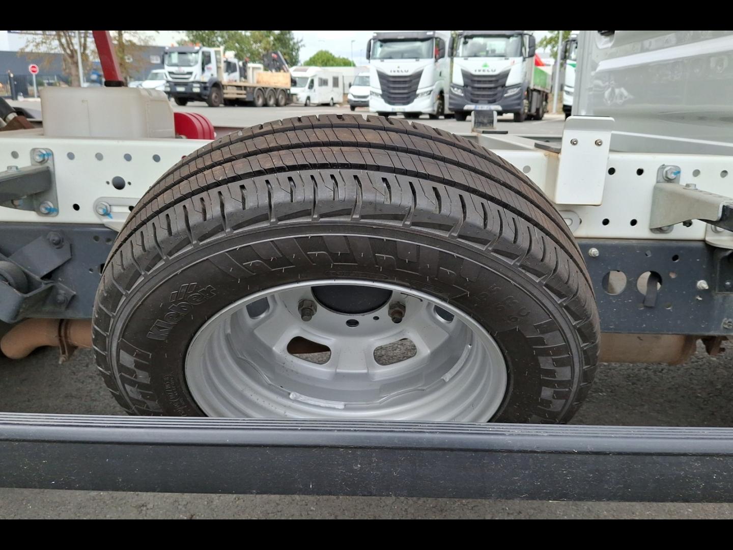 Image IVECO Daily CCb 35C16H empattement 3450 3.0 Tor Benne 3.30 sans coffre