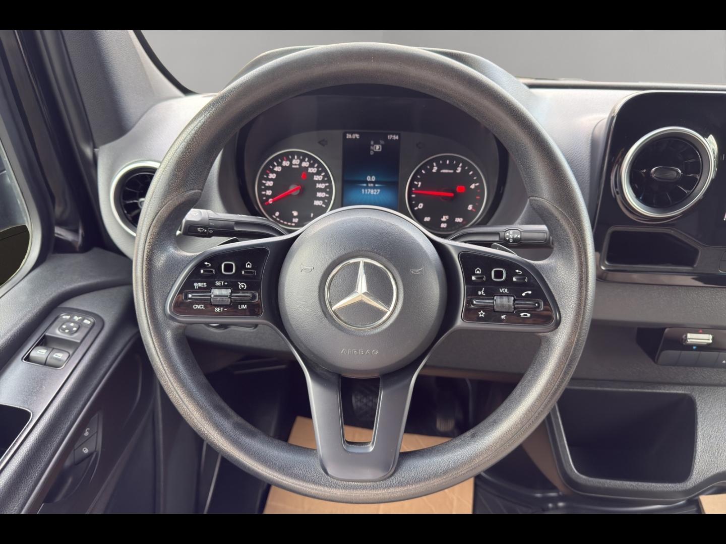 Image MERCEDES-BENZ Sprinter Fg 319 CDI 37 3T5 Pro V6 Propulsion Lourd 7G-Tronic Plus