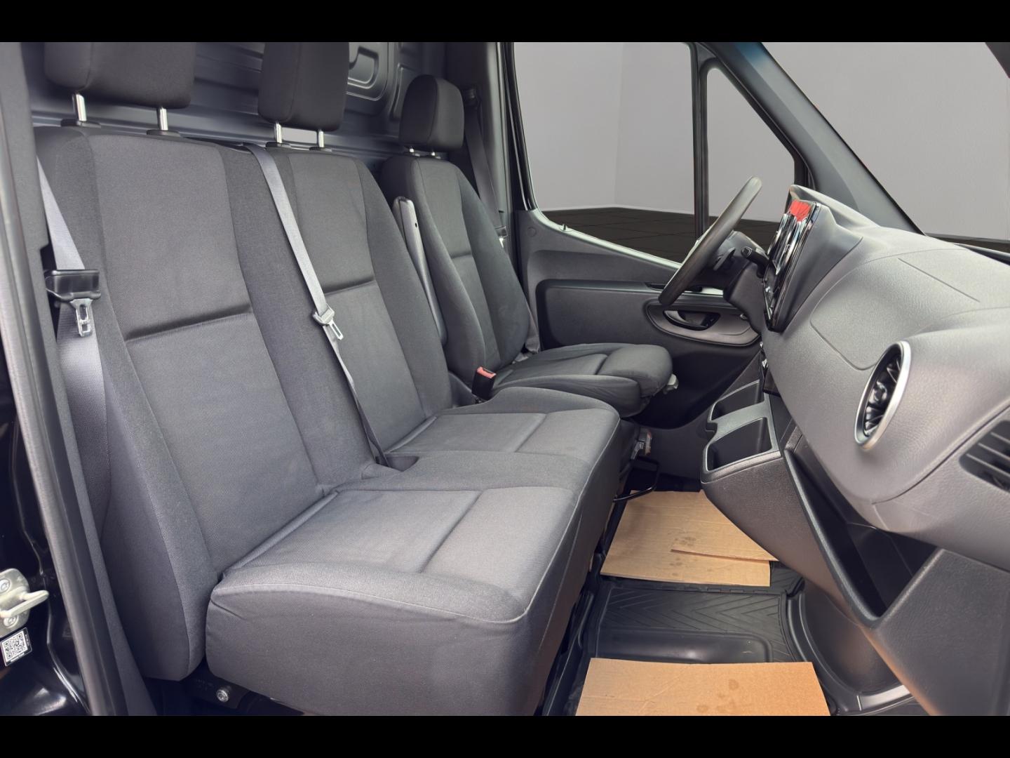 Image MERCEDES-BENZ Sprinter Fg 319 CDI 37 3T5 Pro V6 Propulsion Lourd 7G-Tronic Plus