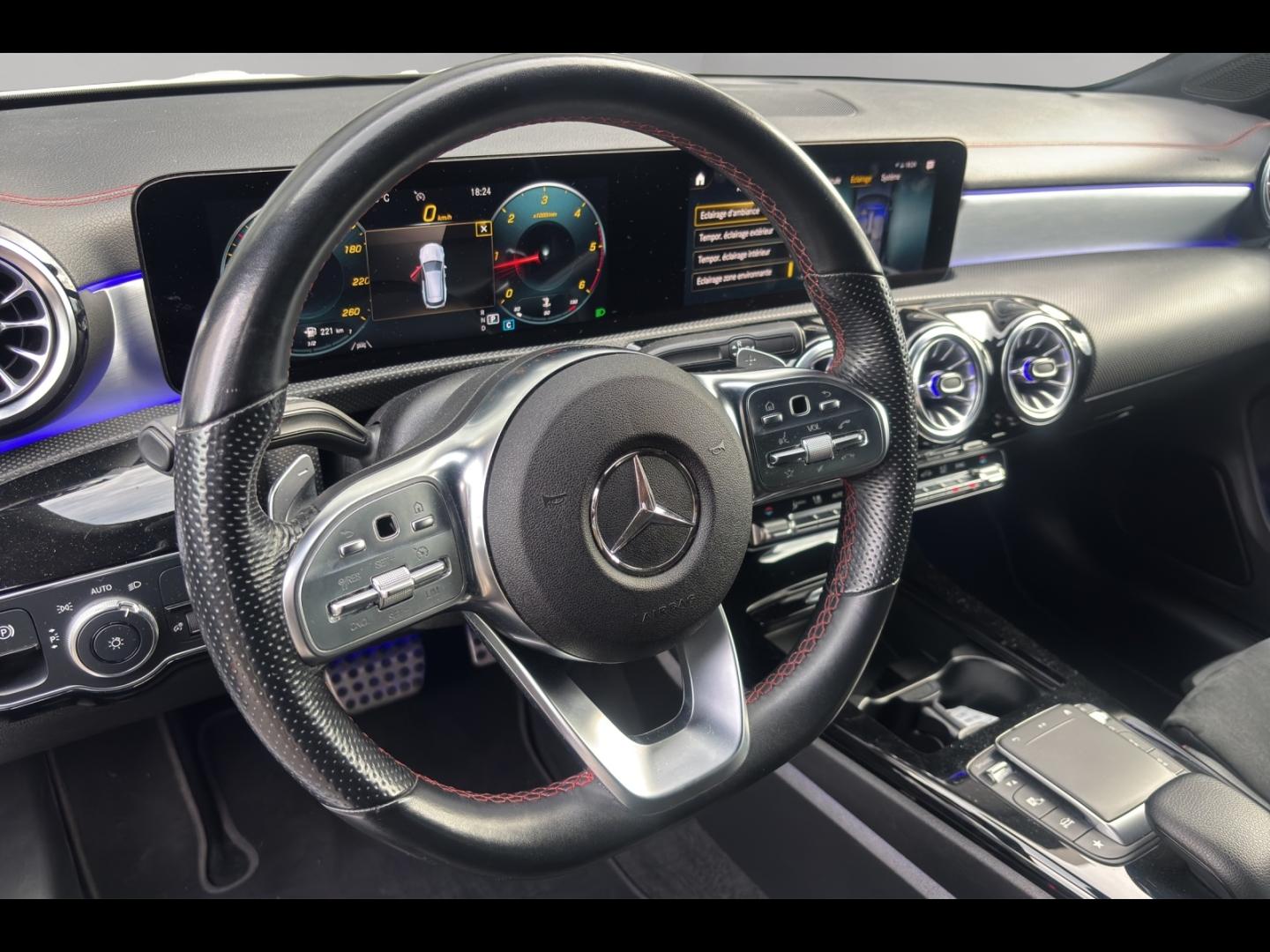 Image MERCEDES-BENZ CLA Shooting Brake 220 d 190ch AMG Line 8G-DCT
