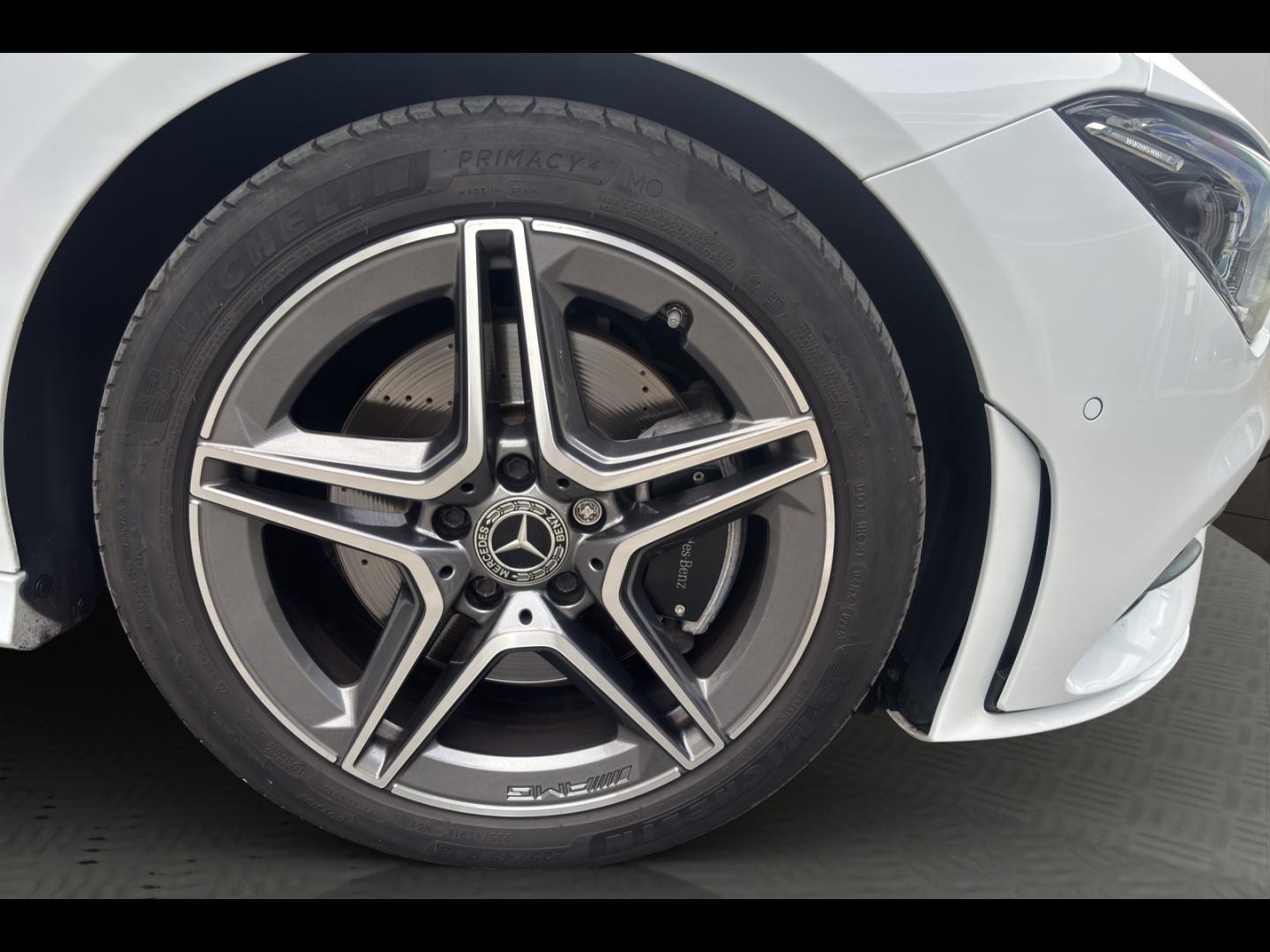 Image MERCEDES-BENZ CLA Shooting Brake 220 d 190ch AMG Line 8G-DCT